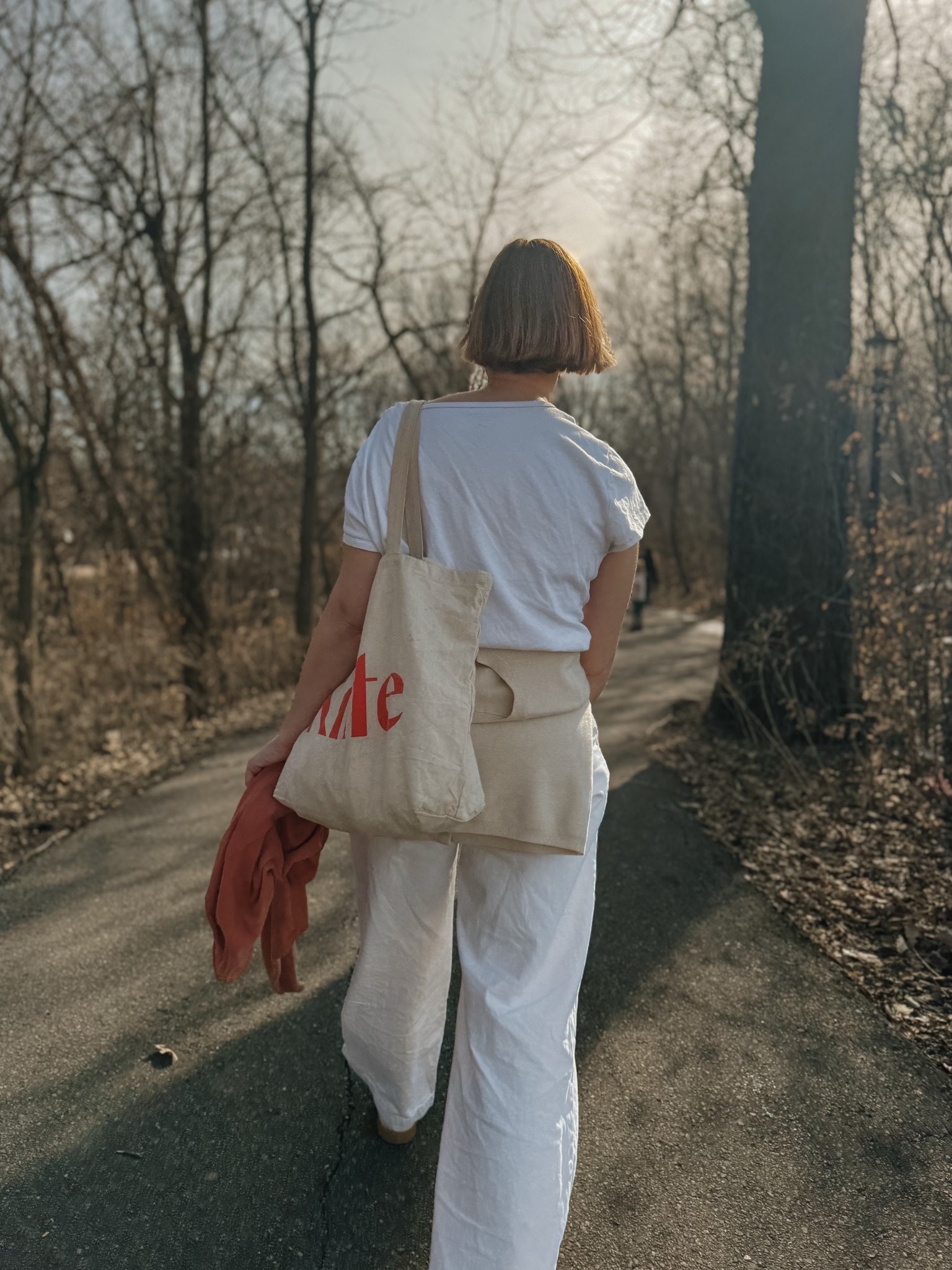 The comfiest outfit for exploring the zoo with my kiddos 

#LTKSeasonal #LTKOver40
