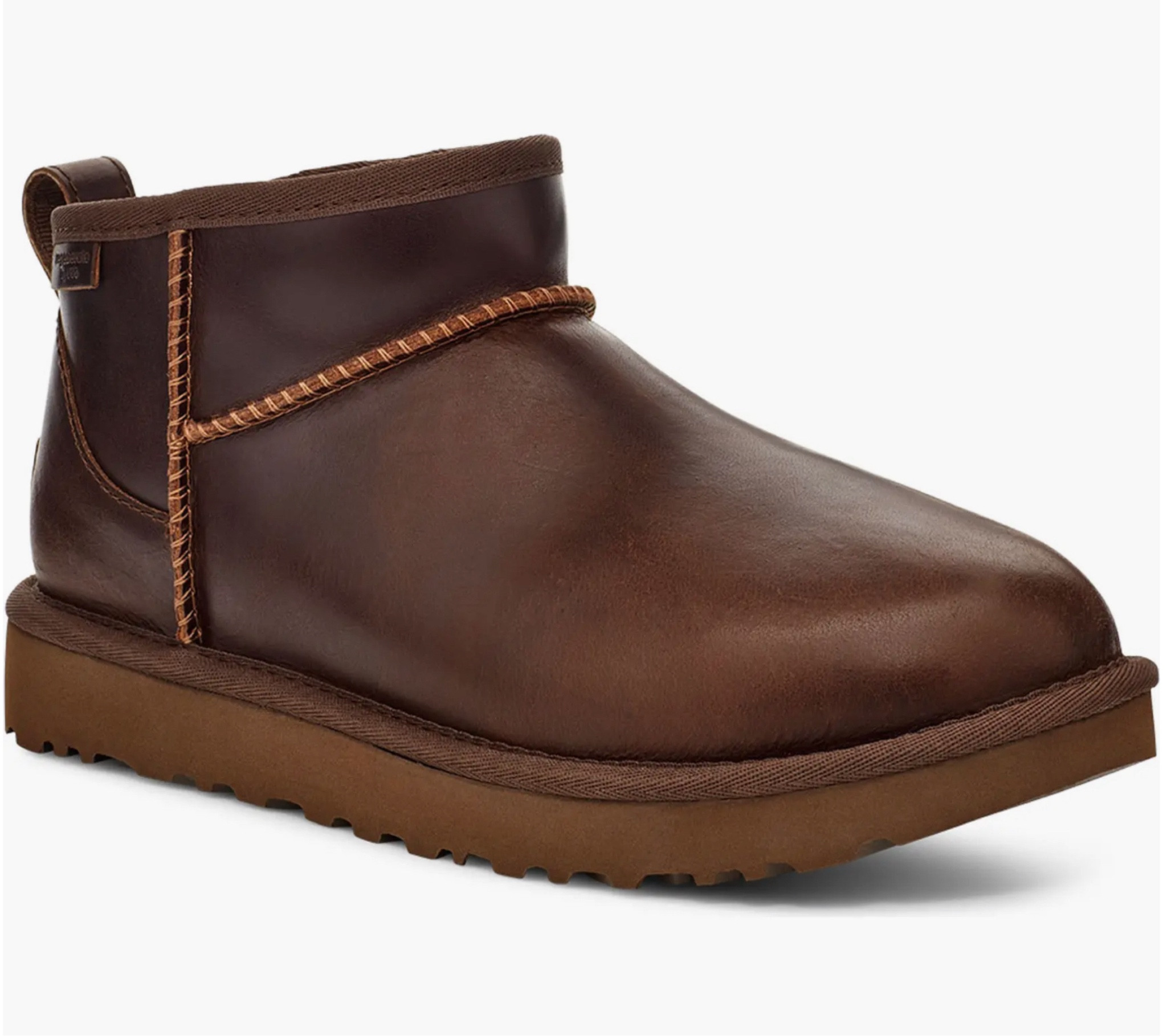 Leather Uggs 
Ugg boots 
Fall 
Winter 
Boots 
Fur boots 

#LTKShoeCrush #LTKSeasonal #LTKFallSale