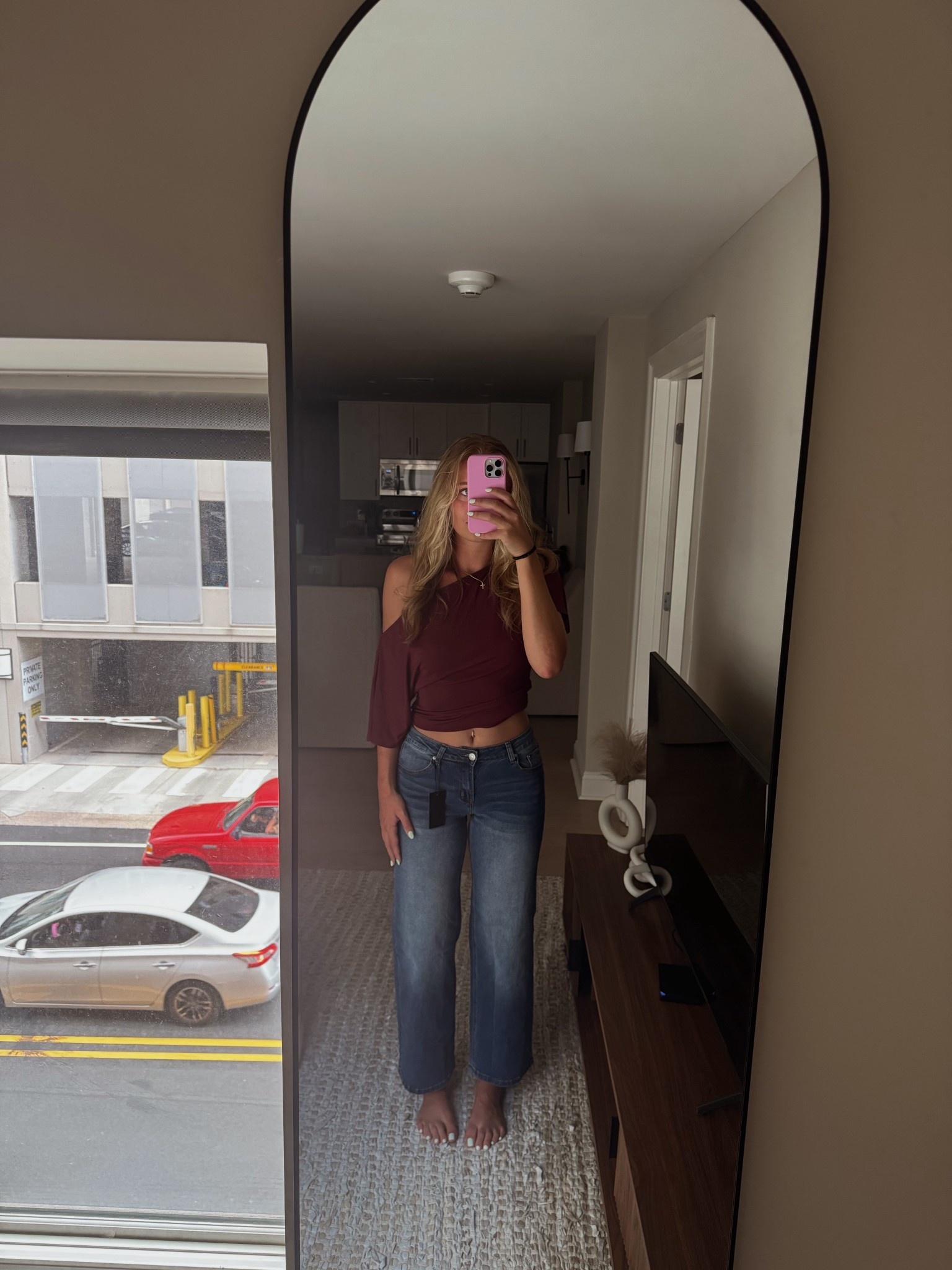 New low rise jeans!! Wearing size 4

#LTKSeasonal #LTKdayinmylife #LTKootd