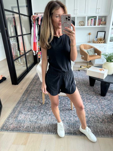 I’m Loving this black romper from lululemon! So so cute and you can pair with sneakers to dress it up!

Lululemon, lululemon black romper, lululemon favorites, lululemon workout clothes

#LTKSeasonal #LTKFindsUnder100 #LTKFindsUnder50