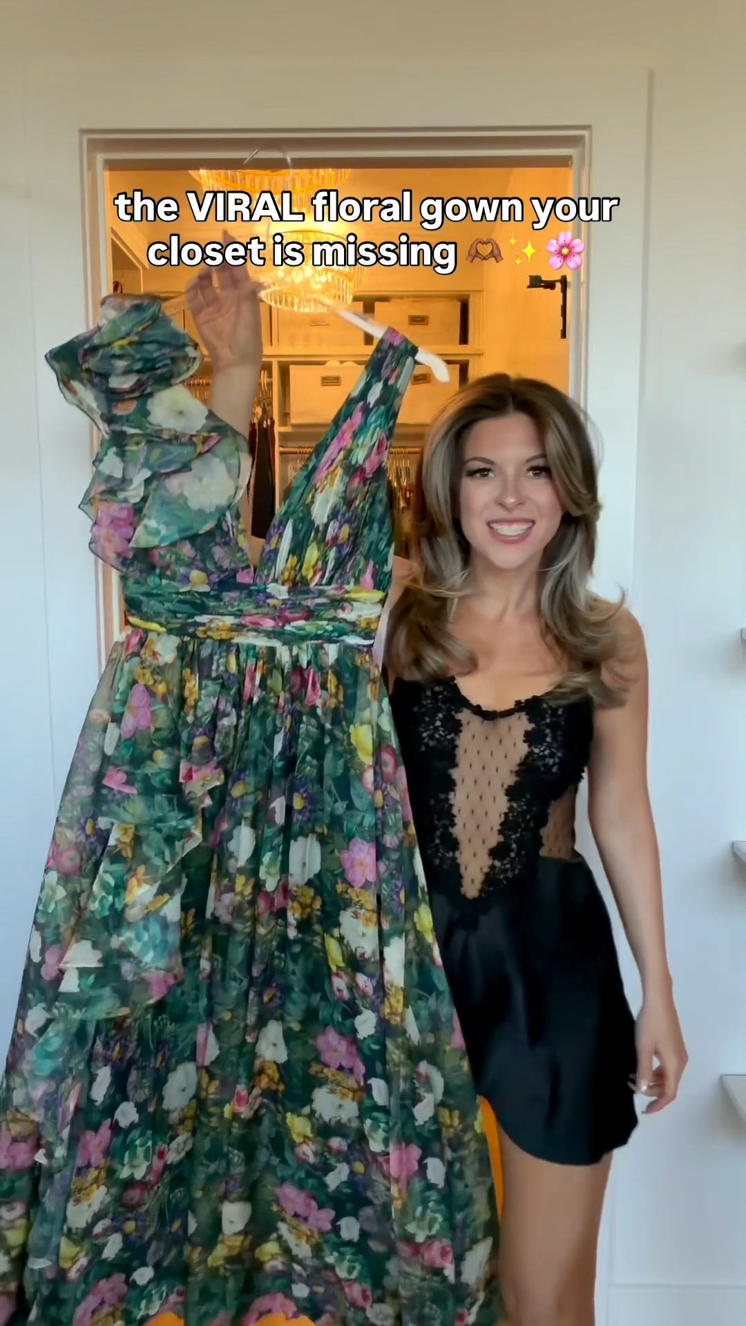 Viral floral wedding guest dress in multiple colorways!

Wearing my usual small/2

Mac duggal code: emerson10
Electric picks code: emerson20

Wedding guest
Formal event
Black tie
Floral
Spring event
Special occasion
Nighty

#LTKWedding #LTKgrwm #LTKSeasonal