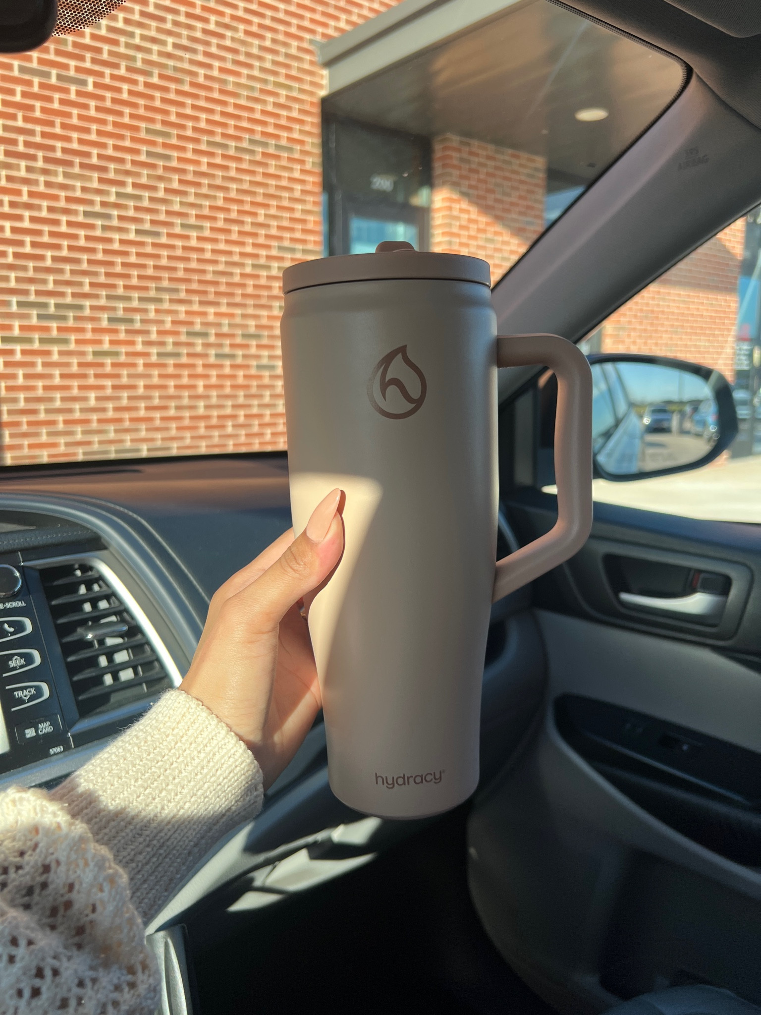  new water tumbler 🤎 the quality is so good & leakproof! it’s on sale rn!💫

#LTKFitness #LTKSaleAlert #LTKActive