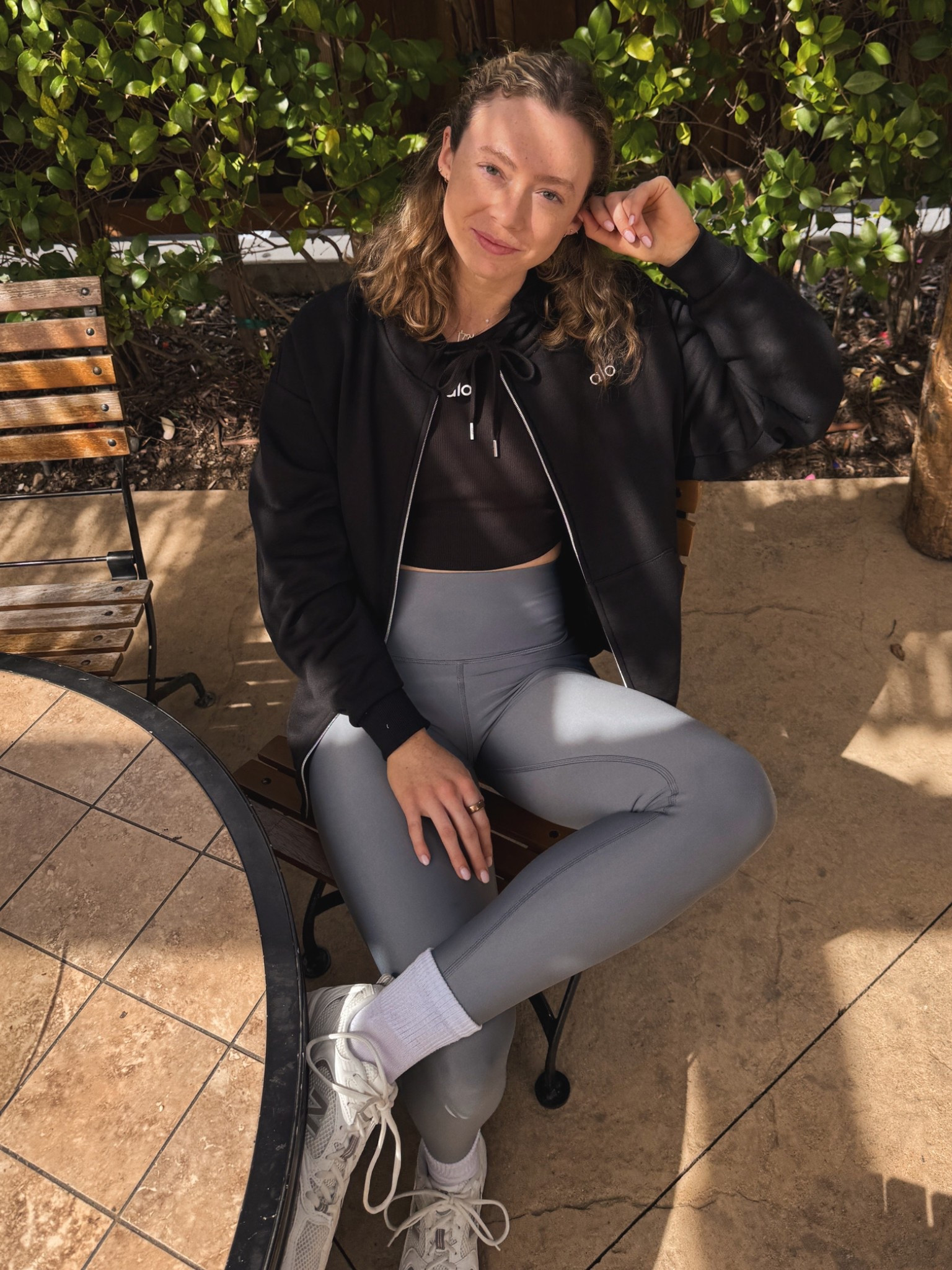 Alo yoga set and full zip - Steel blue and Black
Leggings: XS
bra: S
Tank: S
Full zip: XS

#LTKActive #LTKShoeCrush