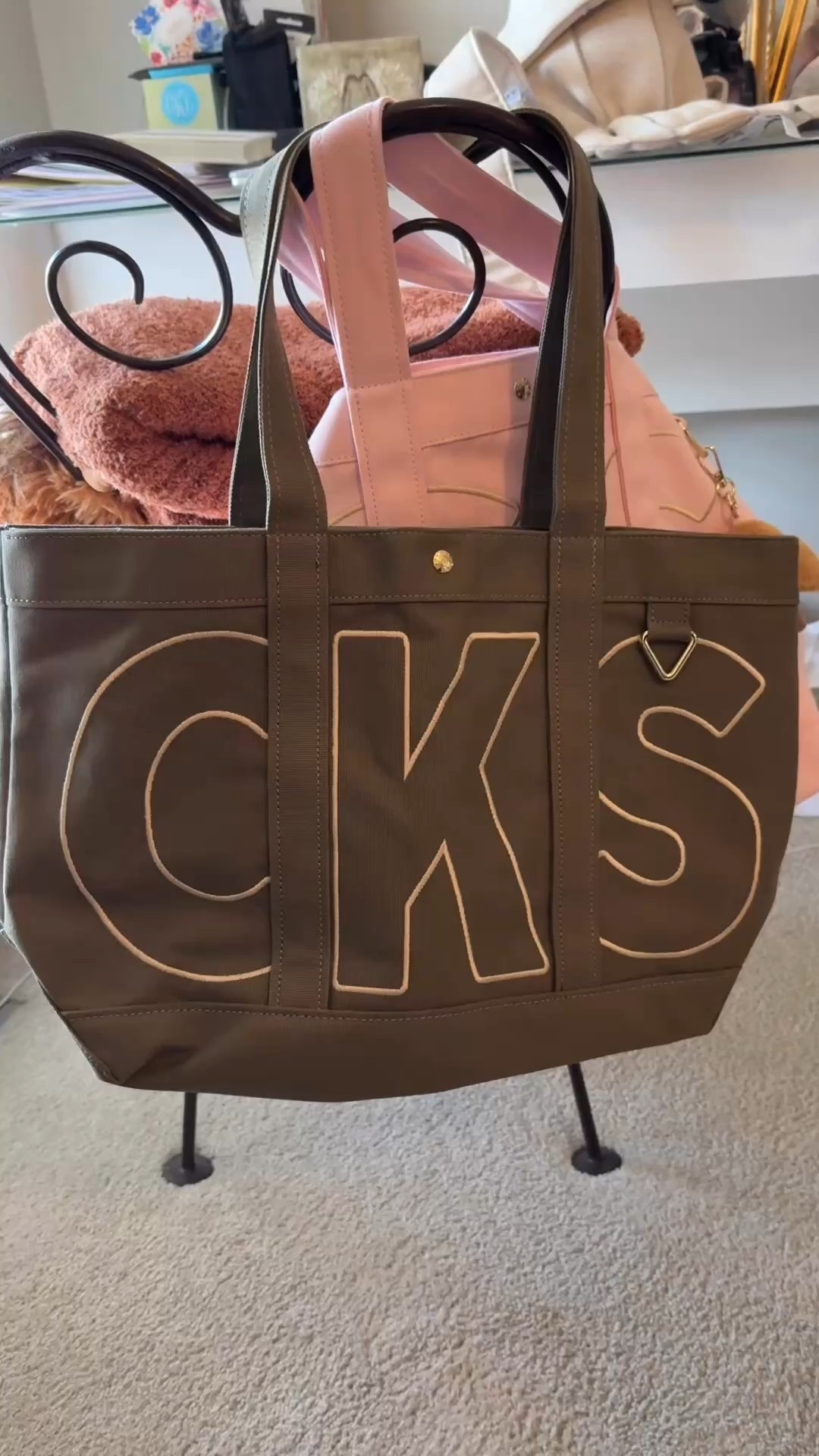 Baublebar custom gift sale! 25% off now!


Initials, custom gift, teacher gift, college bag, teacher bag, gifts for her, gift guide 

#LTKItBag #LTKGiftGuide #LTKHoliday