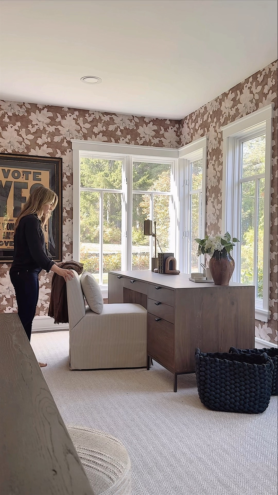 Zoom calls, but make them chic.
A mix of florals, warm tones, and cozy textures turns this office into the perfect blend of comfort and elevated design 🤎



#LTKHome #LTKdayinmylife #LTKSaleAlert