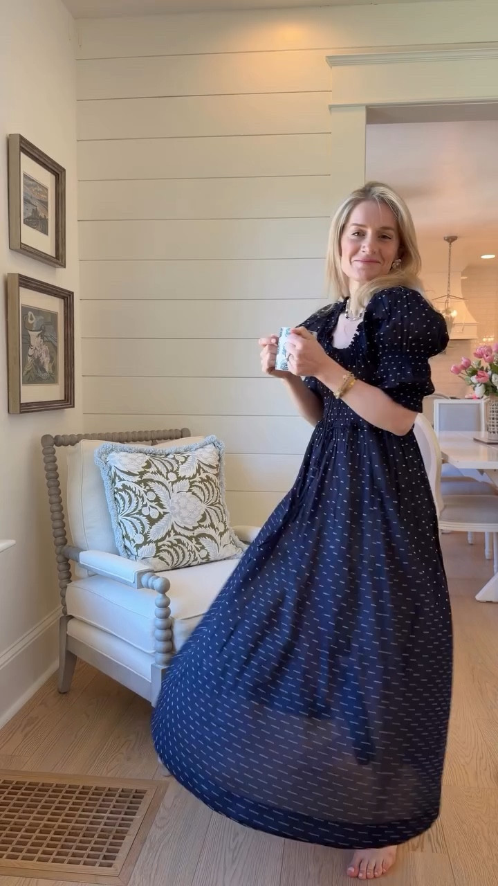 Say DRESS and I’ll send you everything 💌

This spring dress is one of those pieces I reach for when I want to feel put together without overthinking it….

It’s gorgeous, but actually works for mom life. Like I can fully help my littles out of the pool in it 👌

Save this for your next “I need an outfit that does it all” moment 💫

#momstyle #springdress #blueandwhiteforever #coastalstyle