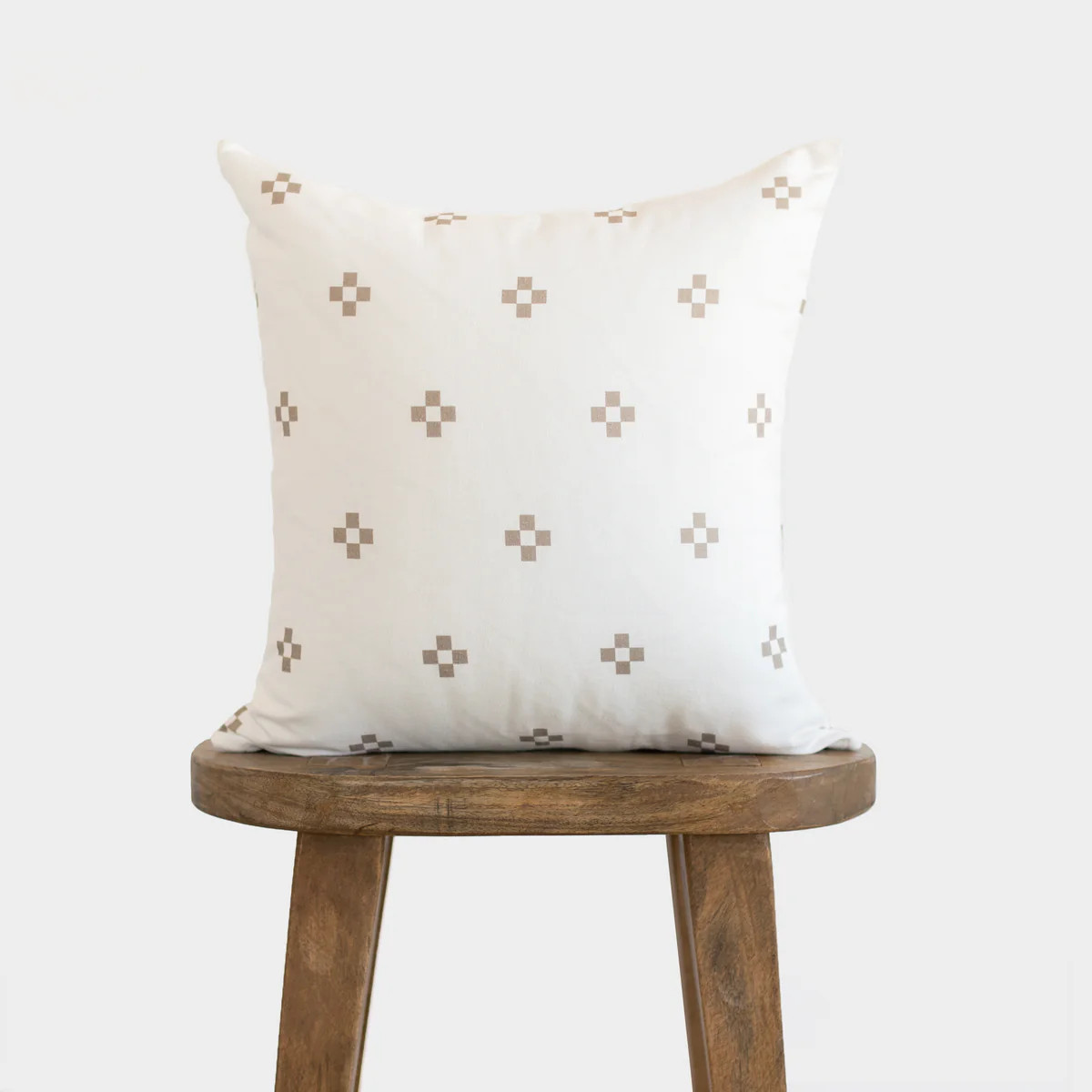 Tan Square Dots - 18" | 22" | Woven Nook