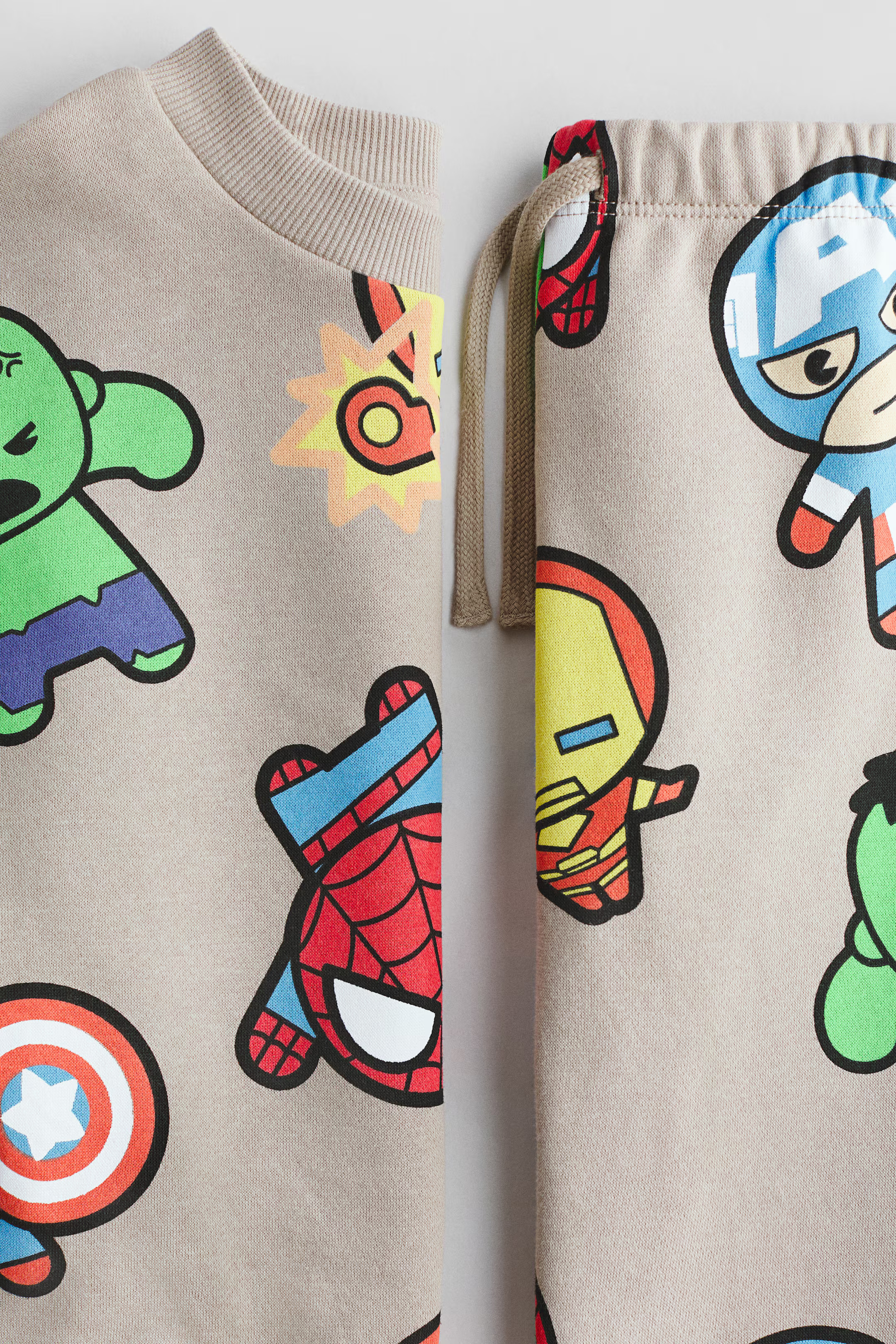 2-piece Printed Sweatsuit | H&M (US + CA)