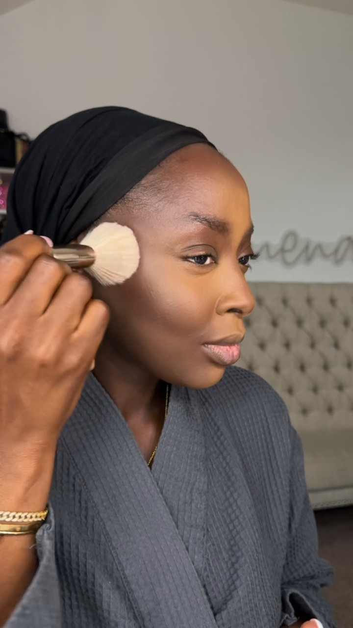 We are contouring and trying to remember the lyrics, girl! #LaurynHill #MelaninMakeUp #Makeup #Acappella

#LTKStyleTip #LTKFindsUnder50 #LTKBeauty