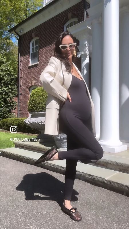 Ootd for a FULL day of work, errands, and a friend’s birthday party! LOVE my Bumpsuit—comfy and flattering for all of my expecting mamas💗🛍️

#LTKBeauty #LTKBump #LTKStyleTip
