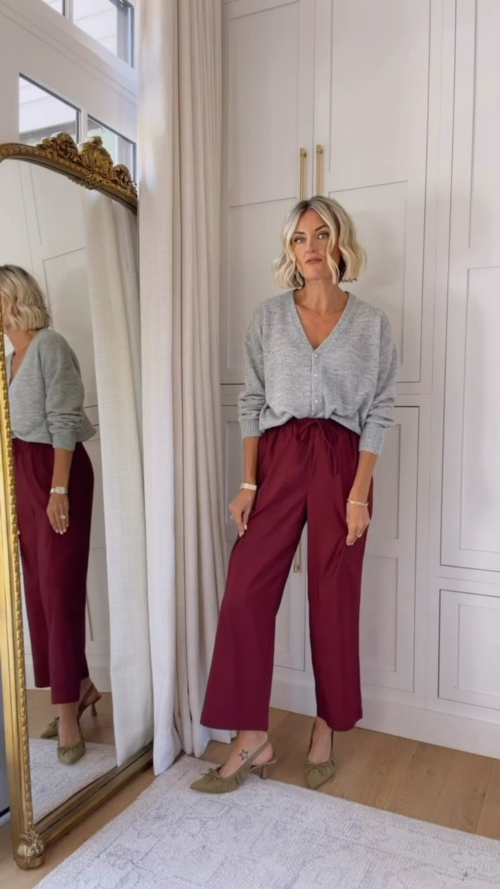 I was so excited for these pants to come in! I think these are going to be great going into holiday! Wearing S in cardigan & XS in pants!

Loverly Grey, Target, new arrivals, fall outfit, holiday outfit, green heels, taffeta pants, wide leg pants, burgundy pants

#LTKSeasonal