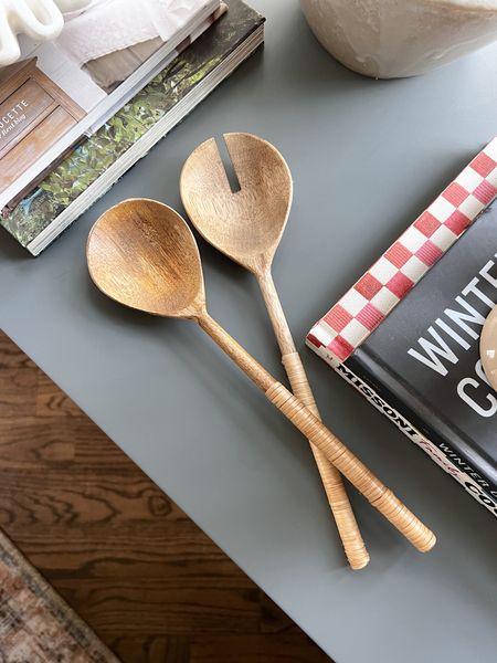 I just ordered these rattan salad servers and they’re on sale (under $20!) So good for spring entertaining!! 

#LTKfindsunder50 #LTKsalealert #LTKSeasonal