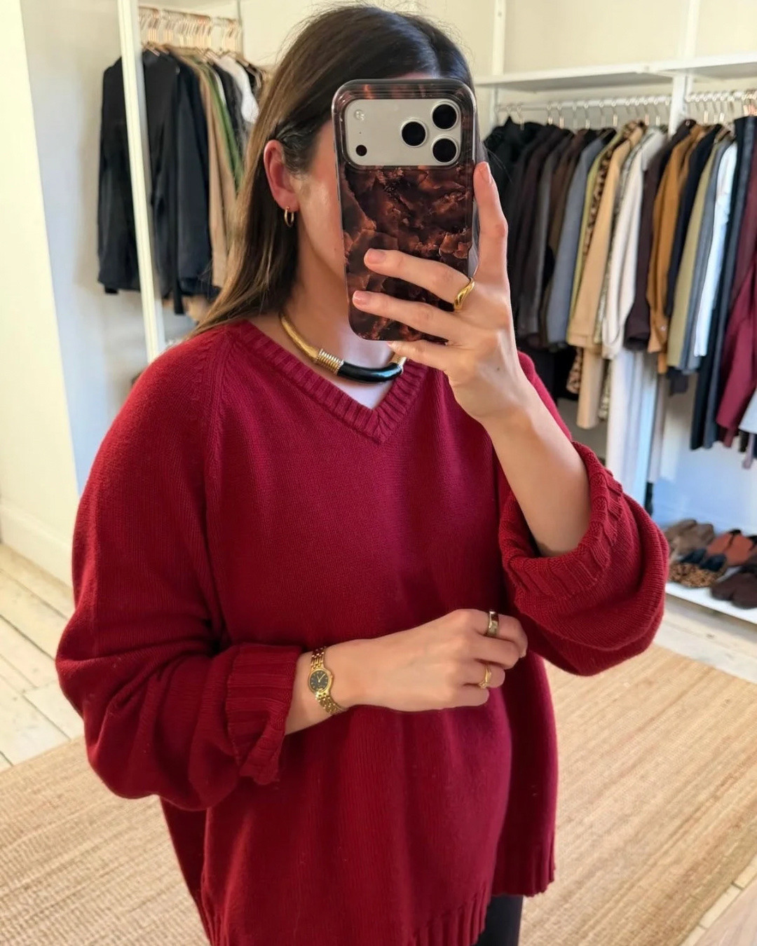 Styling red and gold

#LTKwinter #LTKstyletip