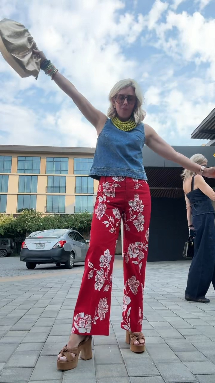 OOTN…yall voted so here I am!! Abercrombie party here I come! 
Top - xs
Pants - 26P
Heels - 8 tts 
*code Catherine20 at Allie + Bess

#LTKCon #LTKootd #LTKOver40