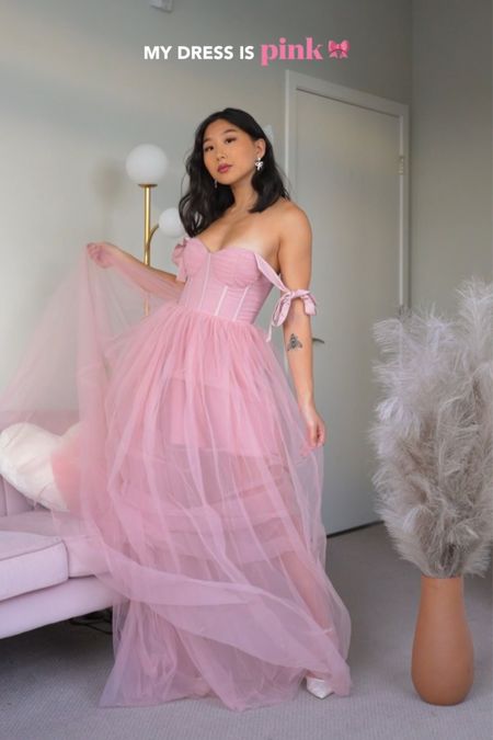 Dress: size 0
Heels: true to size

Tulle, corset, flowy, ribbons, pink, ballet core 

#LTKHoliday #LTKstyletip #LTKSeasonal