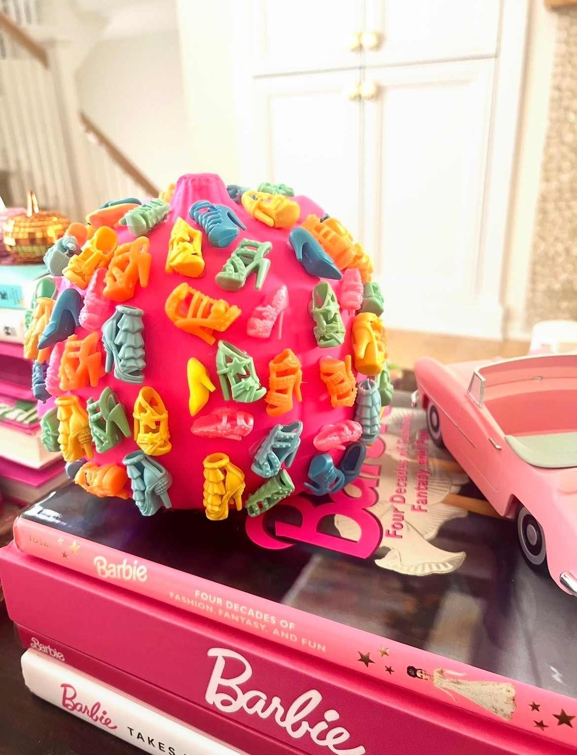 Bringing This Favorite Back 👠 💖
… as I get my Halloween / Fall decorations out for the season! I had a lot of fun making this, and it’s simple / easy!  Everything needed linked!



#LTKHalloween #LTKSeasonal #LTKFamily