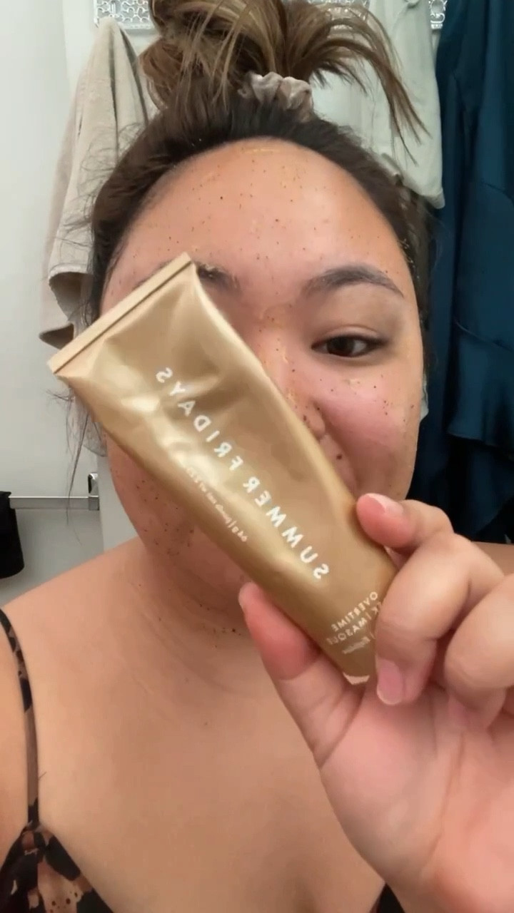 Check out how I use Summer Fridays Overtime face mask with my skincare routine to get that glowyyy skinnn! ✨

1. Summer Fridays Super Amino Gel Cleanser.
2. Summer Fridays Overtime Face Mask (use once a week or once every other week).
3. Origins GinZing Vitamin C Eye Cream
Youth To The People Triple Peptide + Cactus Hydrating + Firming Oasis Serum.
4. Belif Aqua Bomb Moisturizer.
5. Glow Recipe Watermelon Glow Sunscreen.

I linked all the products I mentioned below! 👇🏽 

#LTKbeauty #LTKunder50