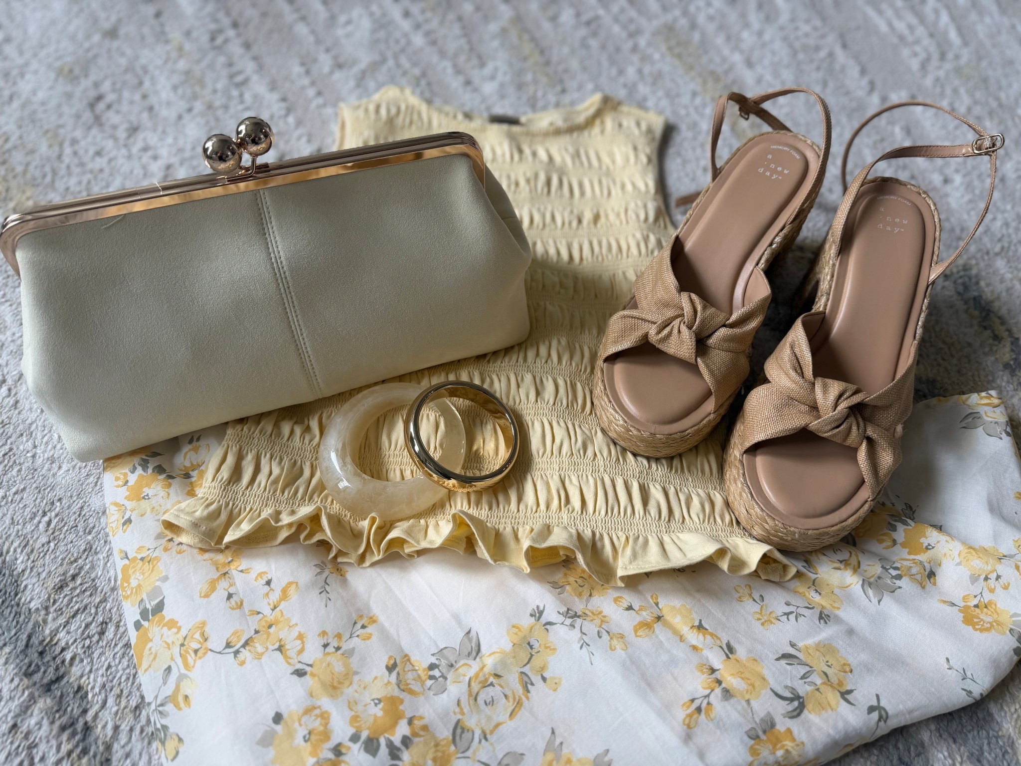 My Easter look is dialed in 💛
Everything is in stock at 🎯plus I added a few matching pieces for the kiddos.
xo


#LTKgrwm #LTKmomlife #LTKootd