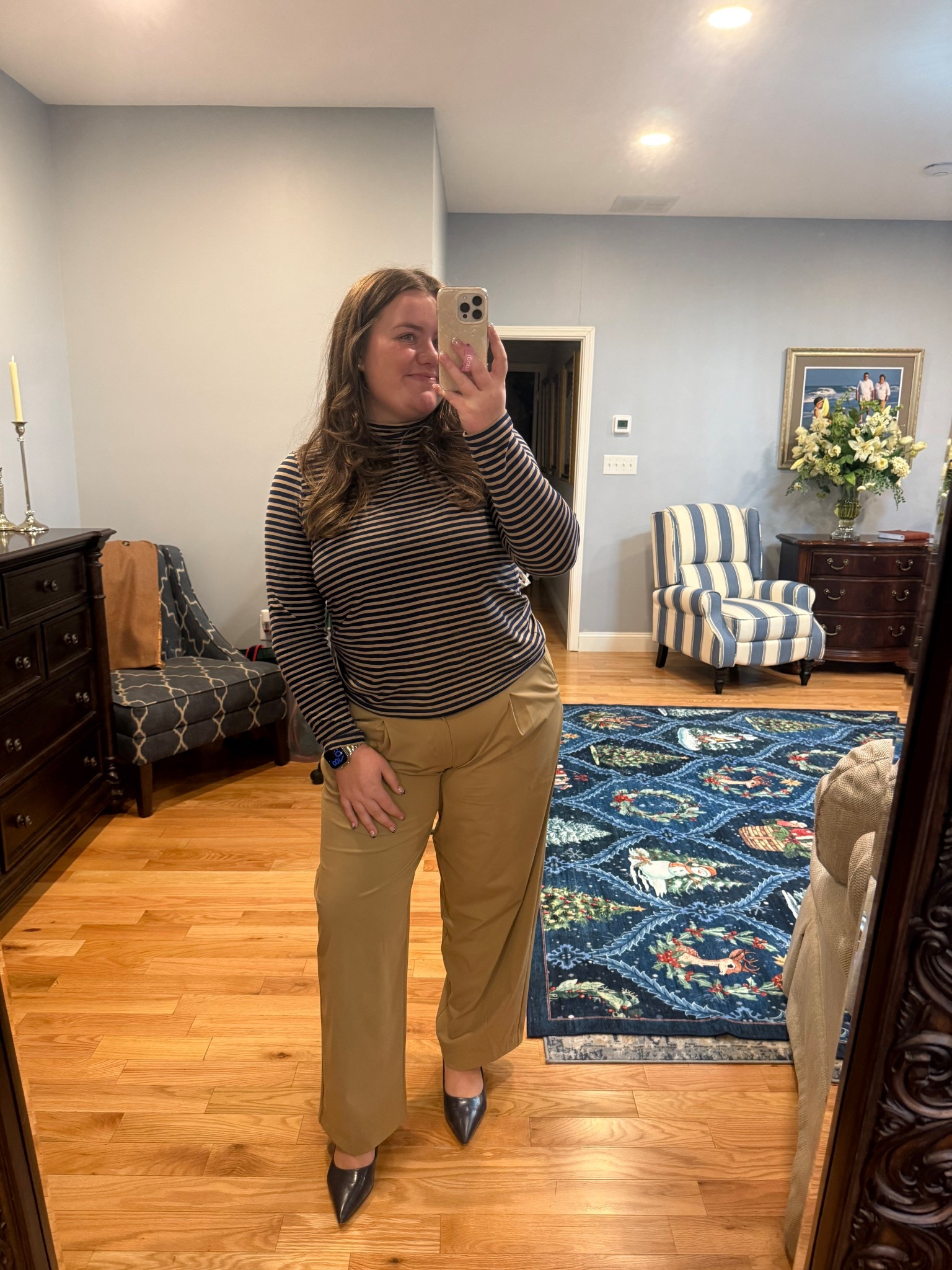 Workday neutrals that never miss 🤎 Stripes + tailored trousers = effortless and timeless. Linked my everyday staples!

#LTKWorkwear #LTKdayinmylife #LTKootd