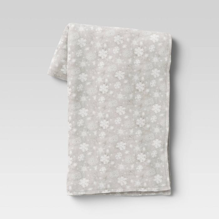 Holiday Snowflake Plush Throw Blanket - Wondershop™ | Target