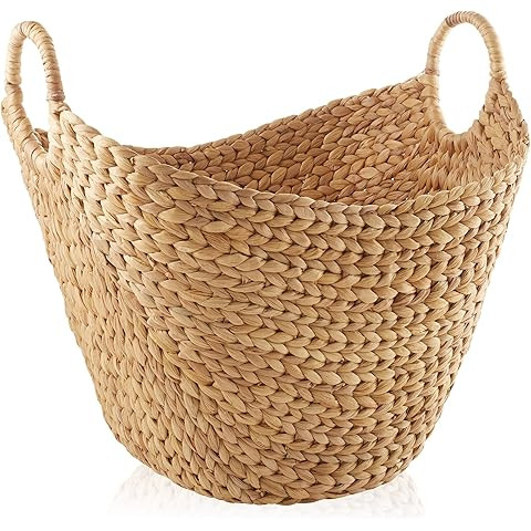 Deco 79 Seagrass Handmade Decorative and Functional Storage Basket Large Woven Basket Organizer w... | Amazon (US)