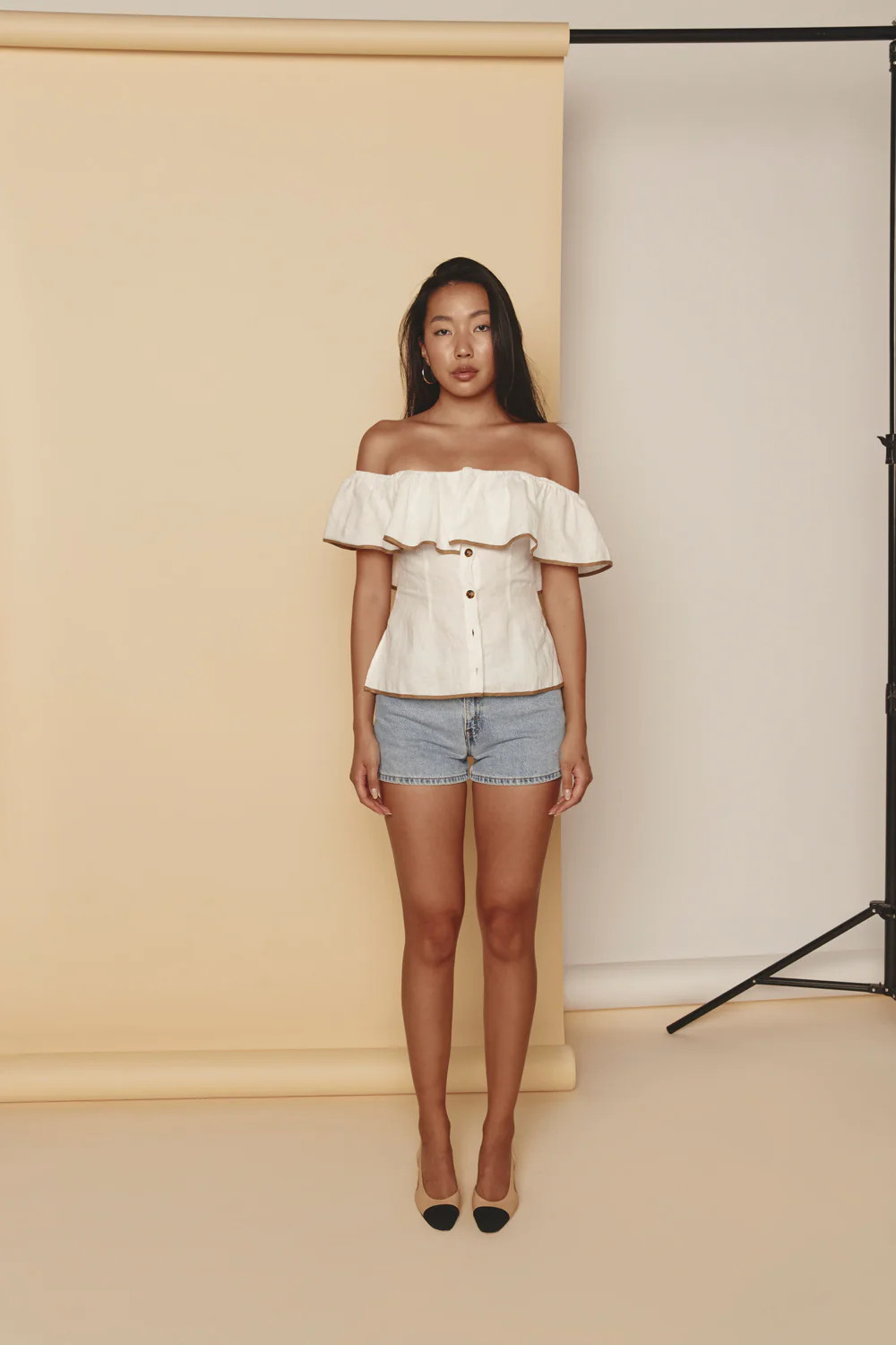 Remi Linen Top White | VRG Grl