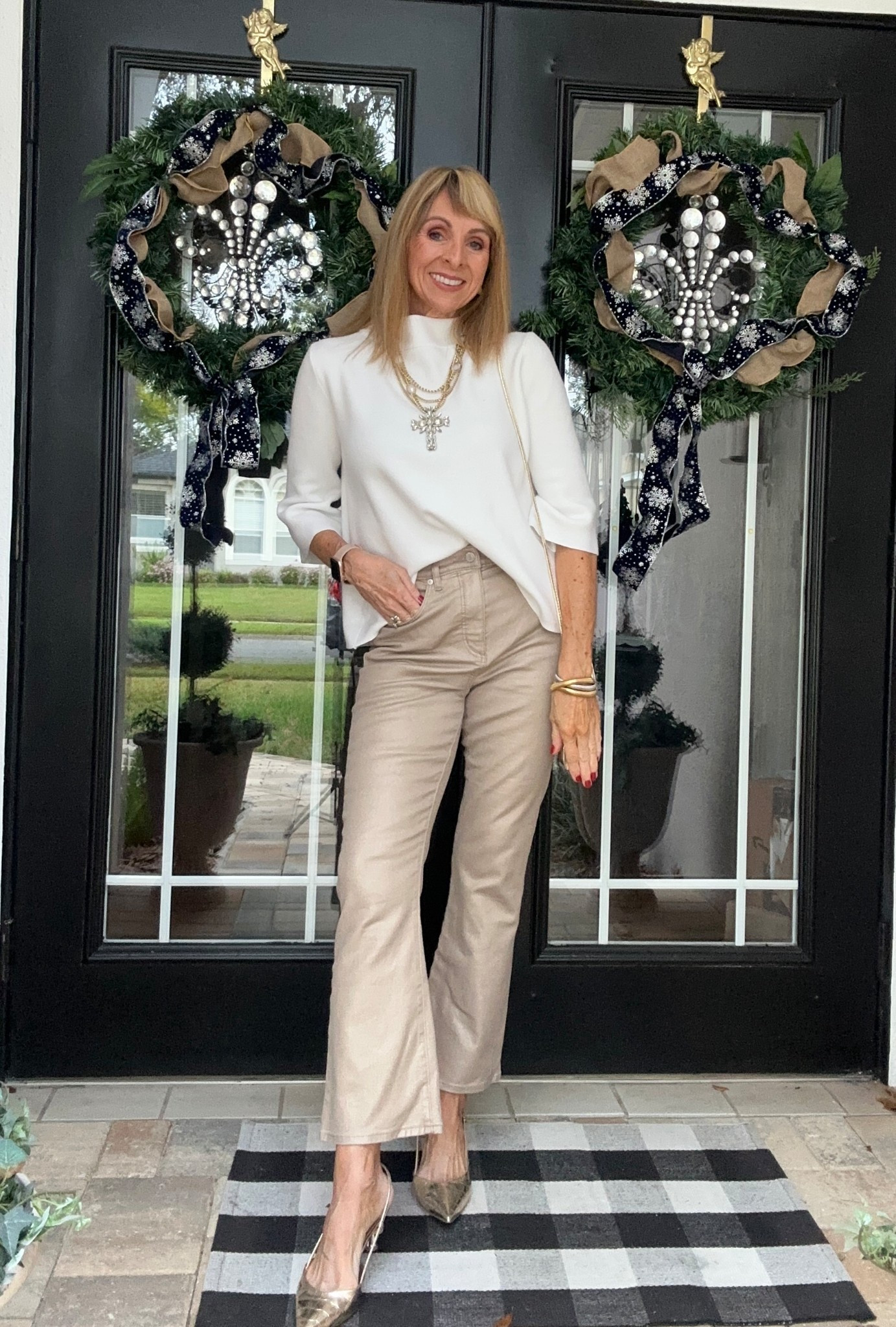 I’ve had these pants for a year and they remain a favorite. Today they are just $29 down from $98. They run true to size. 

#LTKSaleAlert #LTKOver40 #LTKFindsUnder50