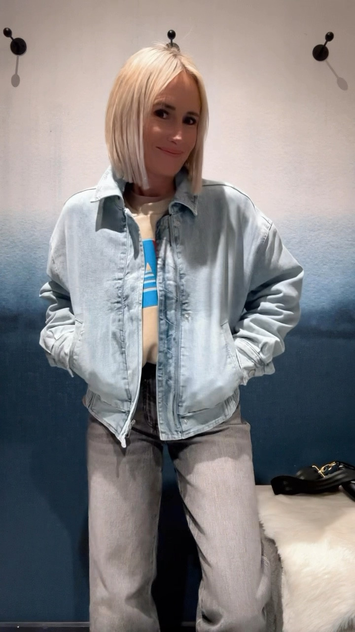 This jean jacket bomber style
Coat is so cute, and it’s lined so it’s a little thicker/ warmer!
In my true size xs
Jeans in my true size 24
Fall outfit
Winter outfit


#LTKOver40 #LTKStyleTip