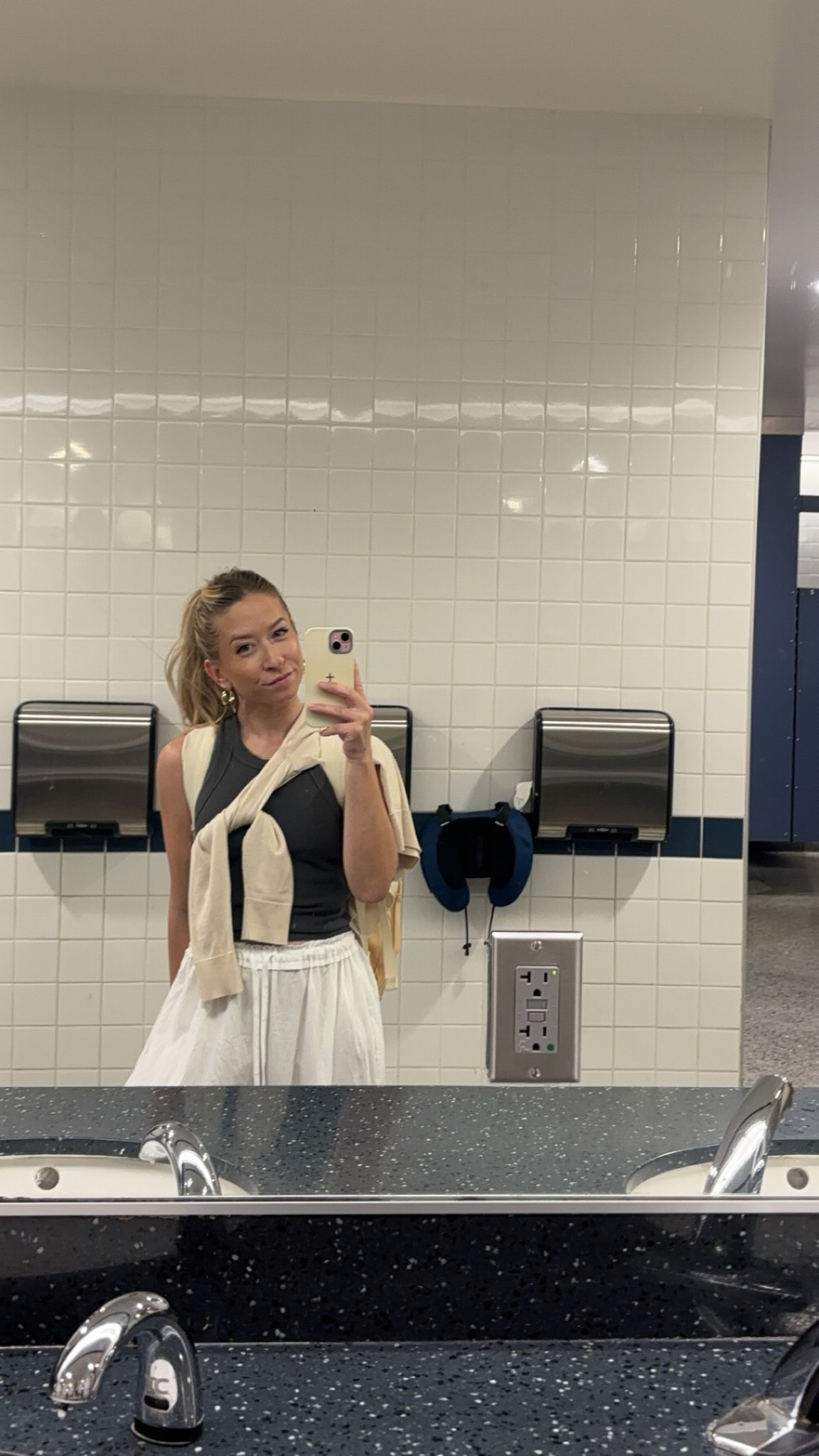 Airport travel outfit✈️

#LTKTravel #LTKootd