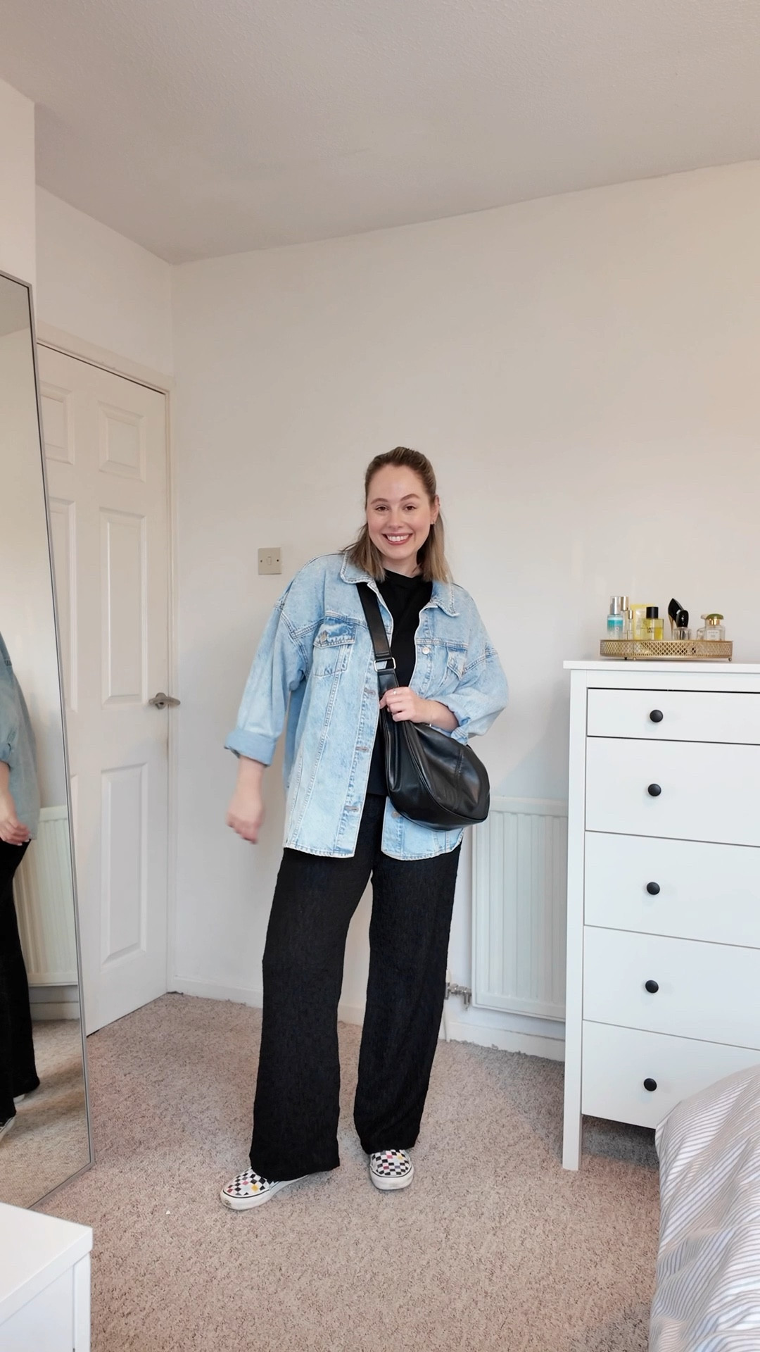 me 🤝 slip on Vans

I’m really trying to add more colour to my wardrobe and pulling my vans back out has been a perfect addition! 🌈

#LTKuk #LTKspring #LTKmidsize