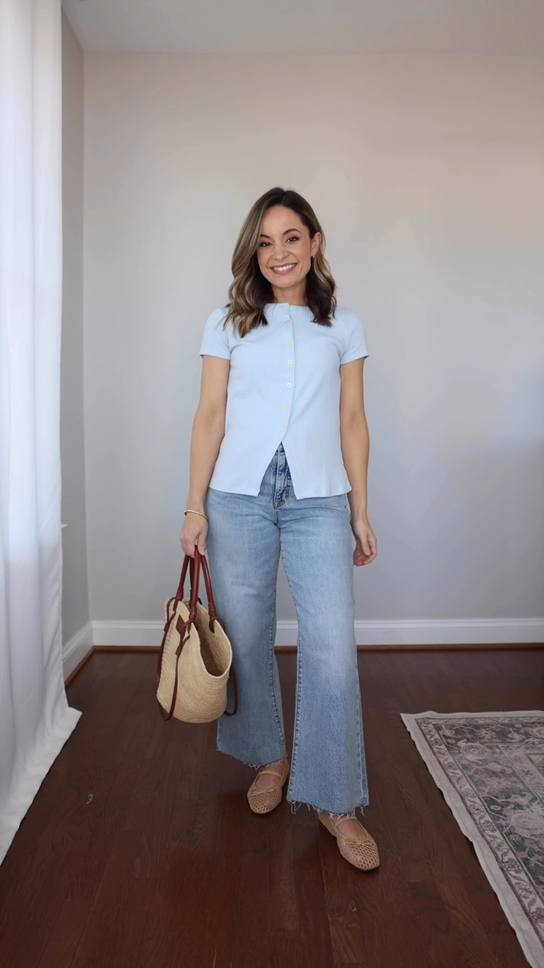 I recently included the cropped wide leg jeans in a mini capsule. Here are a few styling ideas! 

Jeans (JC Factory): 24 standard - 26.5” inseam. These also come in petite for a shorter option. 
Denim top (Target): xs 
Blue top (Old Navy): petite xs
White tank top (Quince): xs 
White button down (Old Navy): petite xs 
Yellow cardigan (J.Crew): xxs (could size up) also linked a similar old navy cardigan 
Sandals (Dolce Vita): true to size  
Flats (JC Factory): true to size 

My measurements for reference: I’m 4’10” and 105lbs. My bust, waist, and hip measurement is 32”, 24”, and 36”.

#LTKPetite