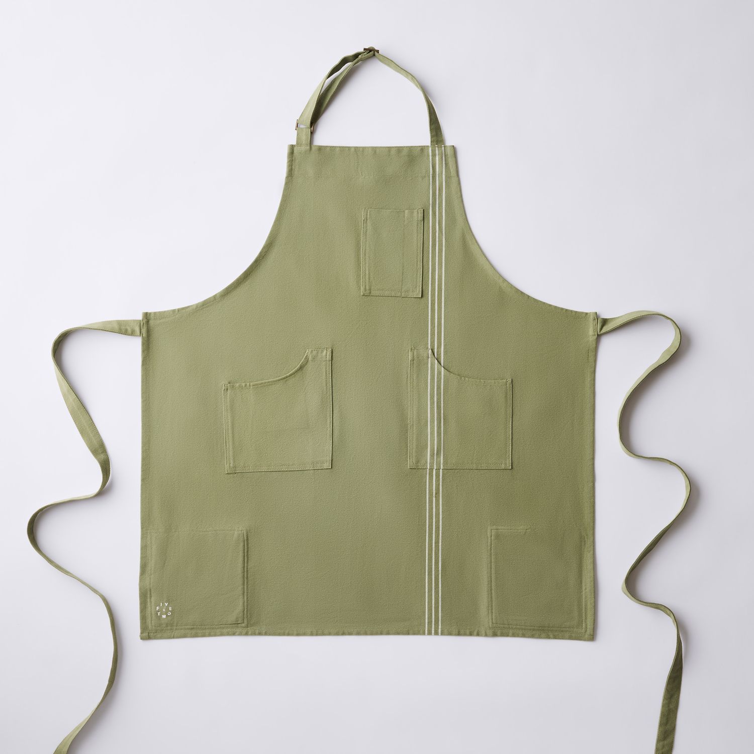 Five Two Ultimate Apron with Built-In Pot Holders | Food52