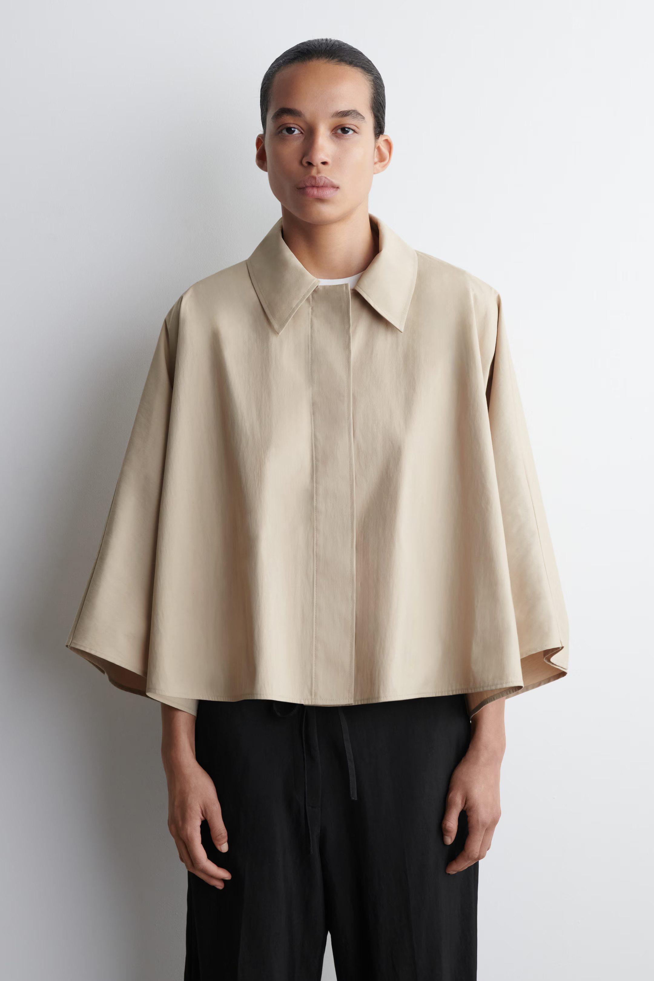 CROPPED TRENCH COAT CAPE - LIGHT BEIGE | COS | COS UK