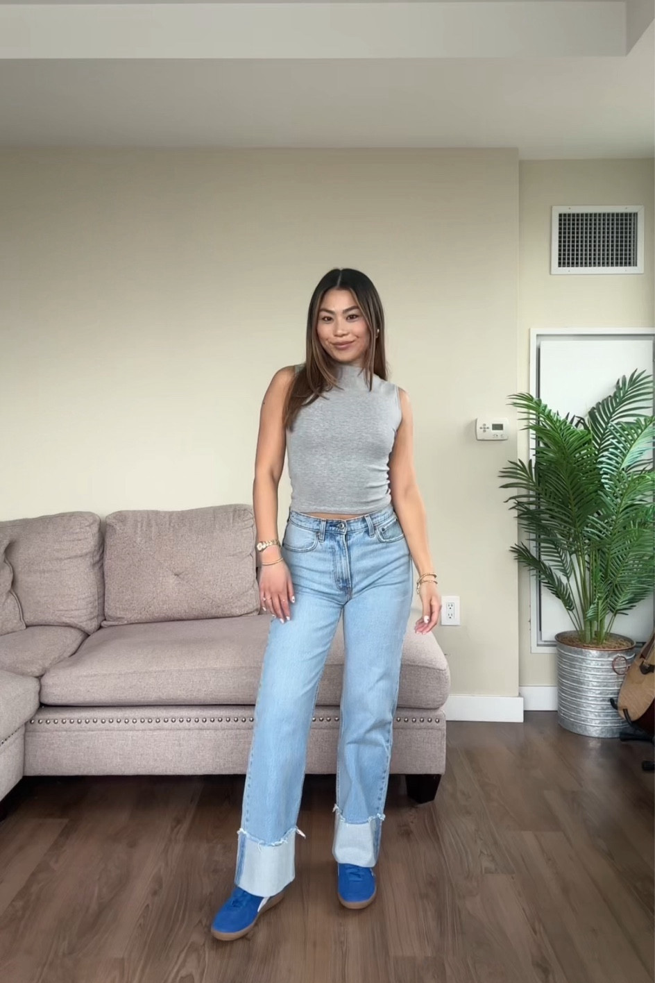 tank- zara
jeans- size down for me in “medium with cuff hem"
