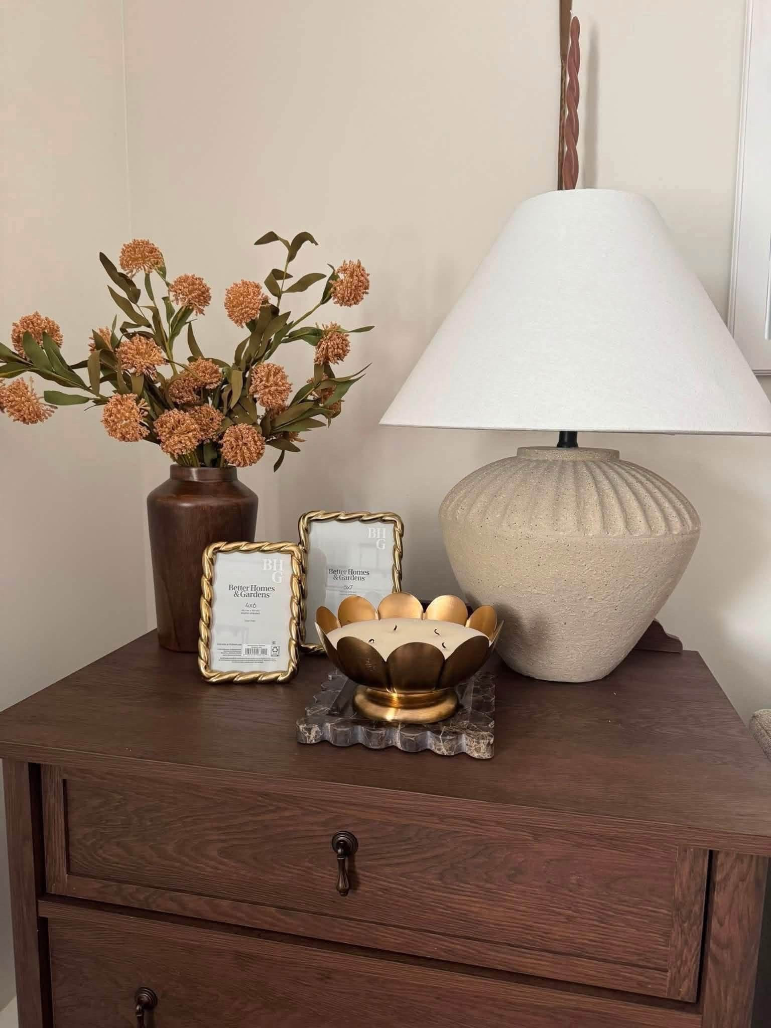 End table inspo✨ love this lamp

#LTKSaleAlert #LTKHome #LTKSeasonal