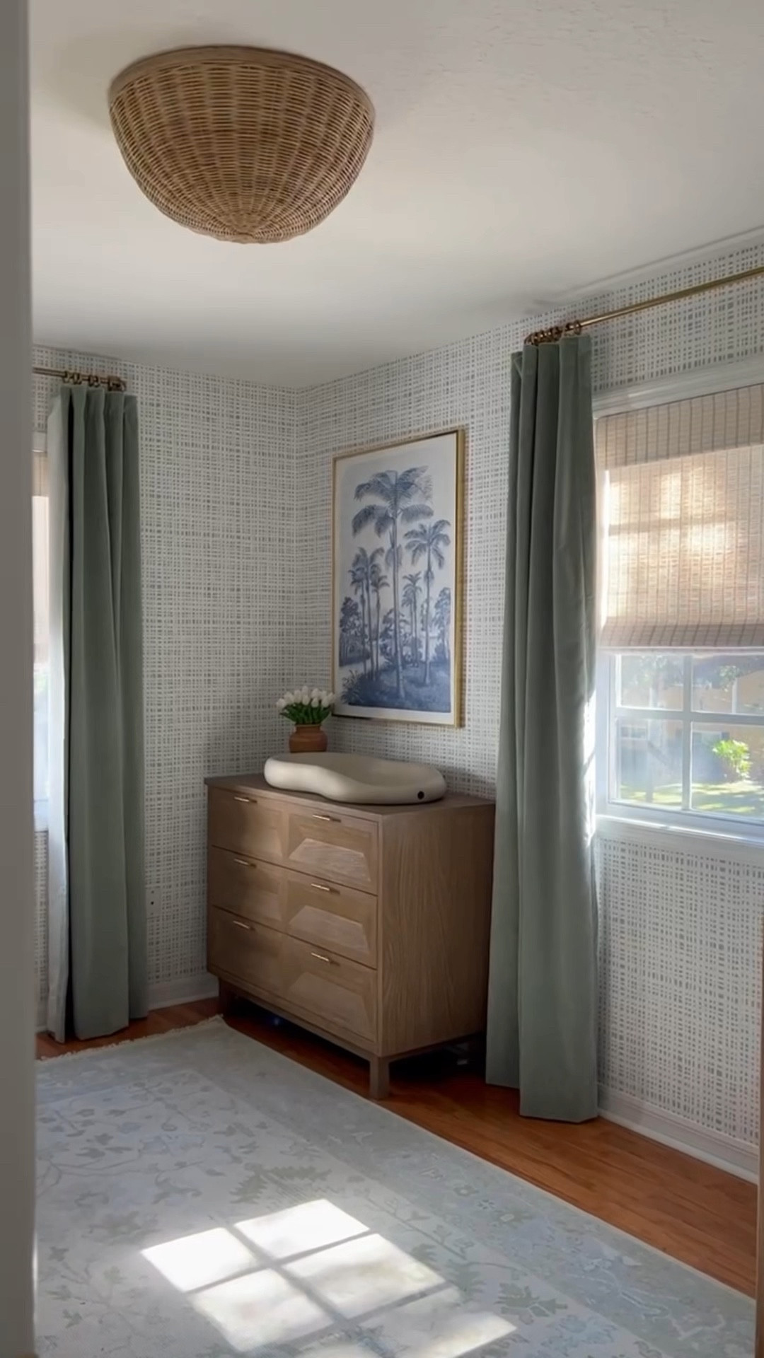 Nursery dresser

Changing table, nursery decor, :’all dresser, baby boys room, baby’s room, neutral classic nursery design 

#LTKBaby #LTKBump #LTKHome