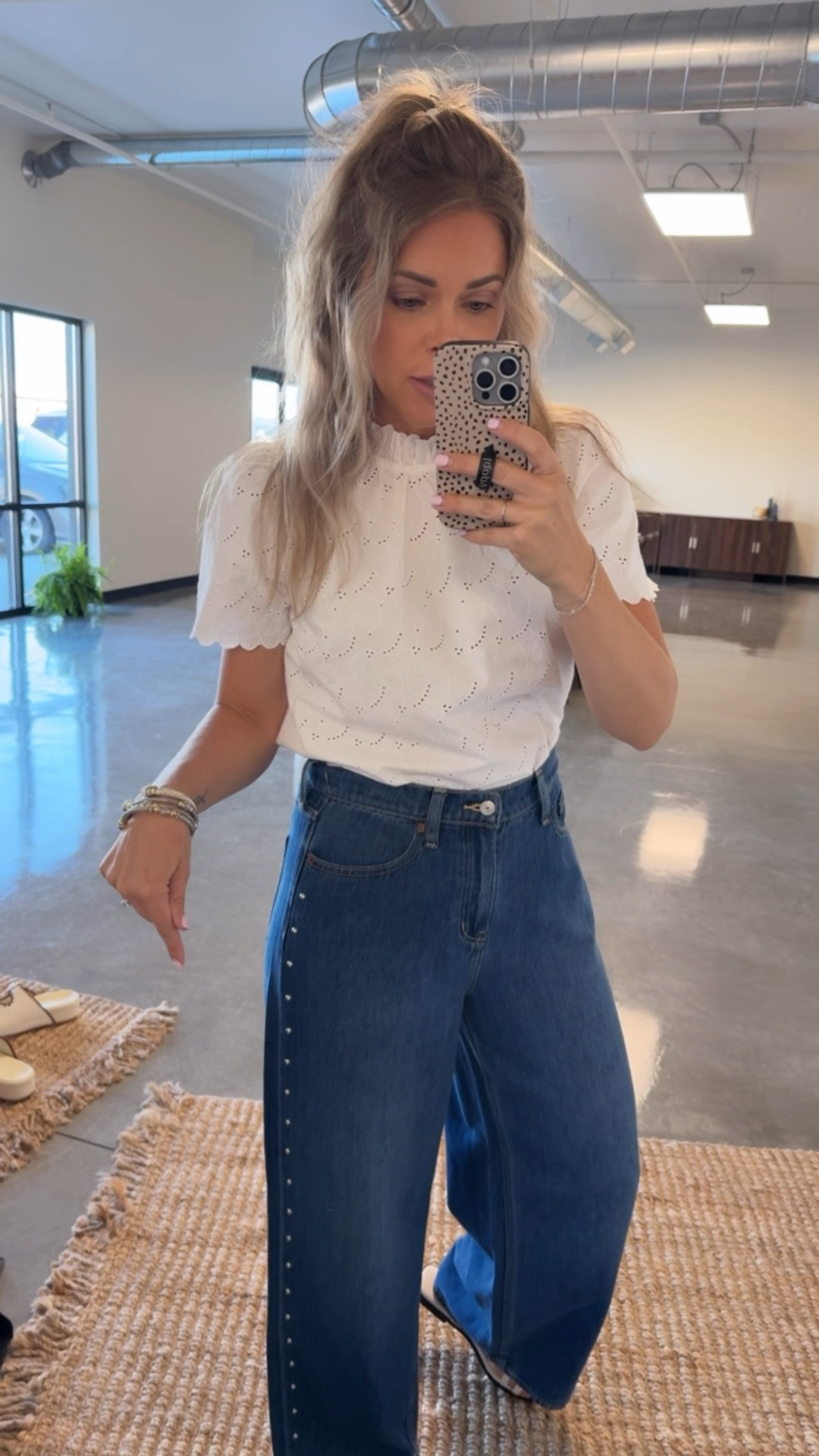 Small Top and size 6 jeans  

#LTKFindsUnder50 #LTKSeasonal #LTKStyleTip