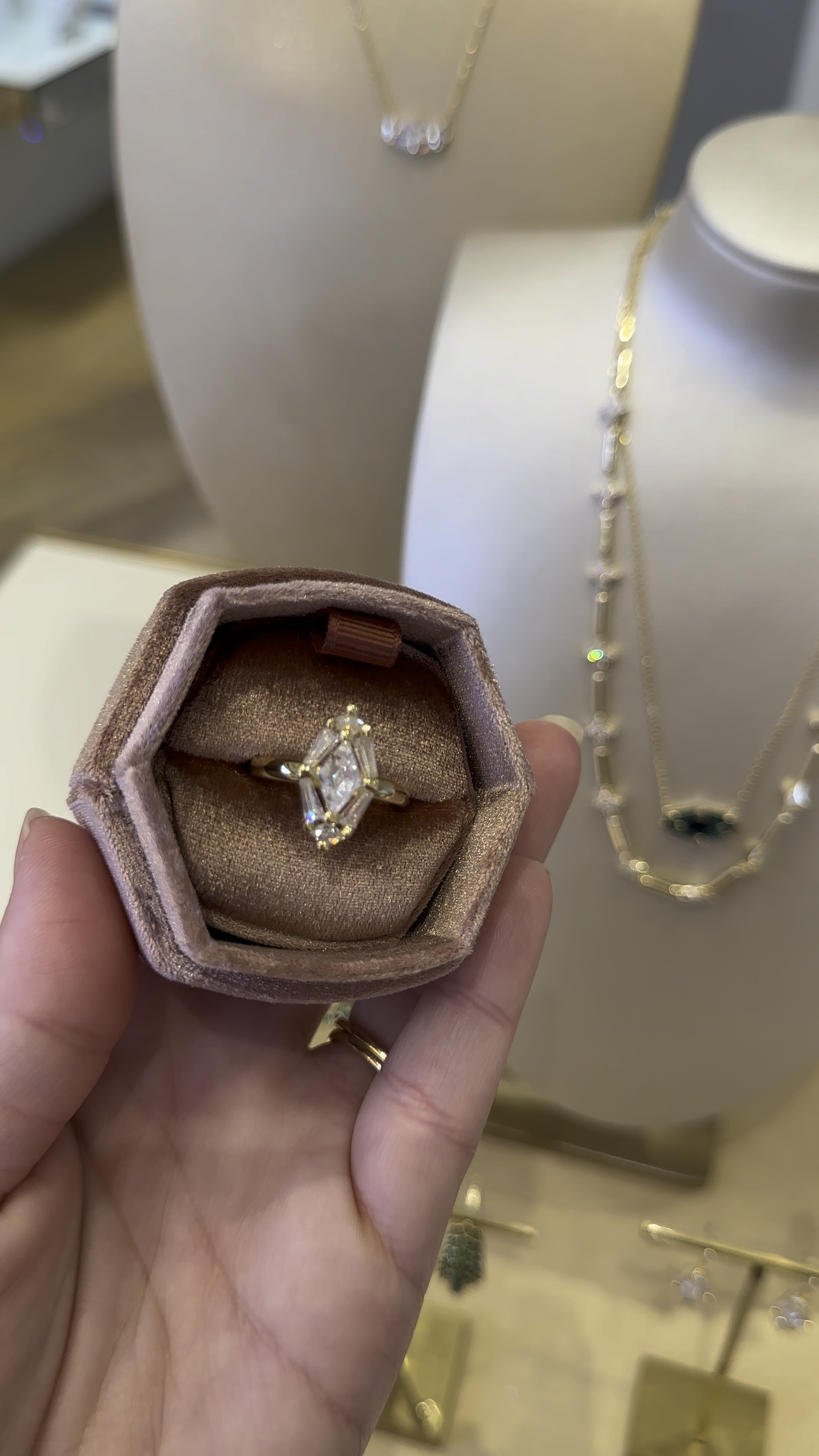 Code: giveback-lindyrae to give back 20% to the Simmons 3 non profit to bring awareness to impaired driving!!! ♥️