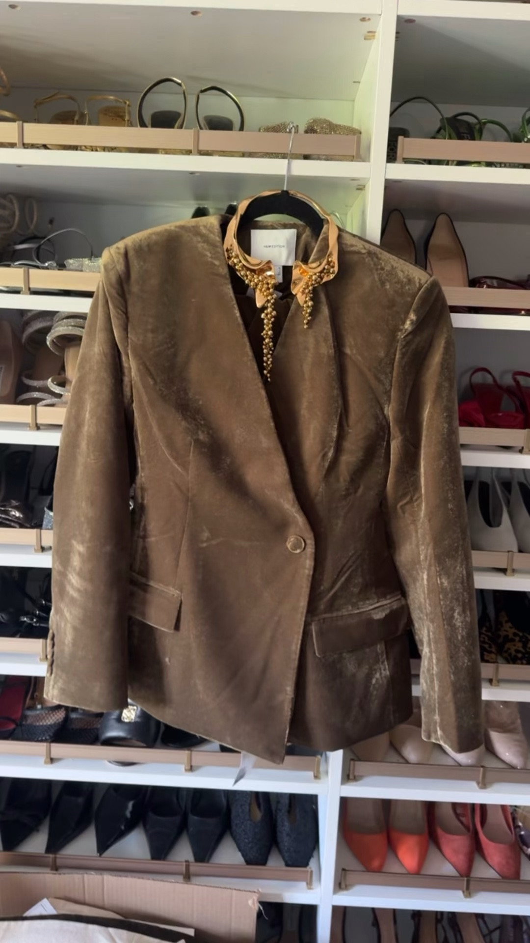 Velvet holiday suit 

#LTKHoliday #LTKCyberWeek #LTKOver40