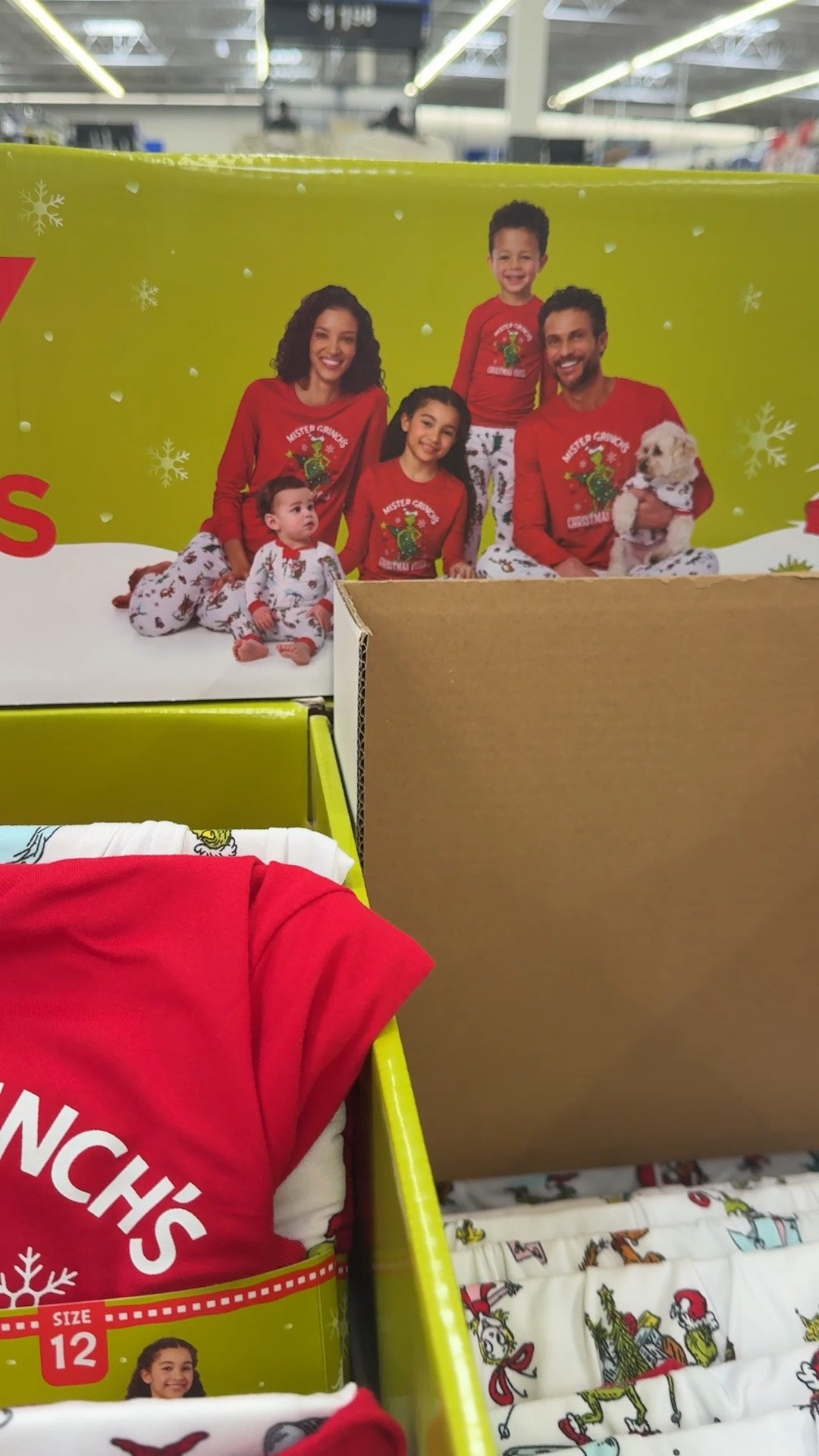 Matching family Grinch pajamas!! Grab yours now before they sell out!