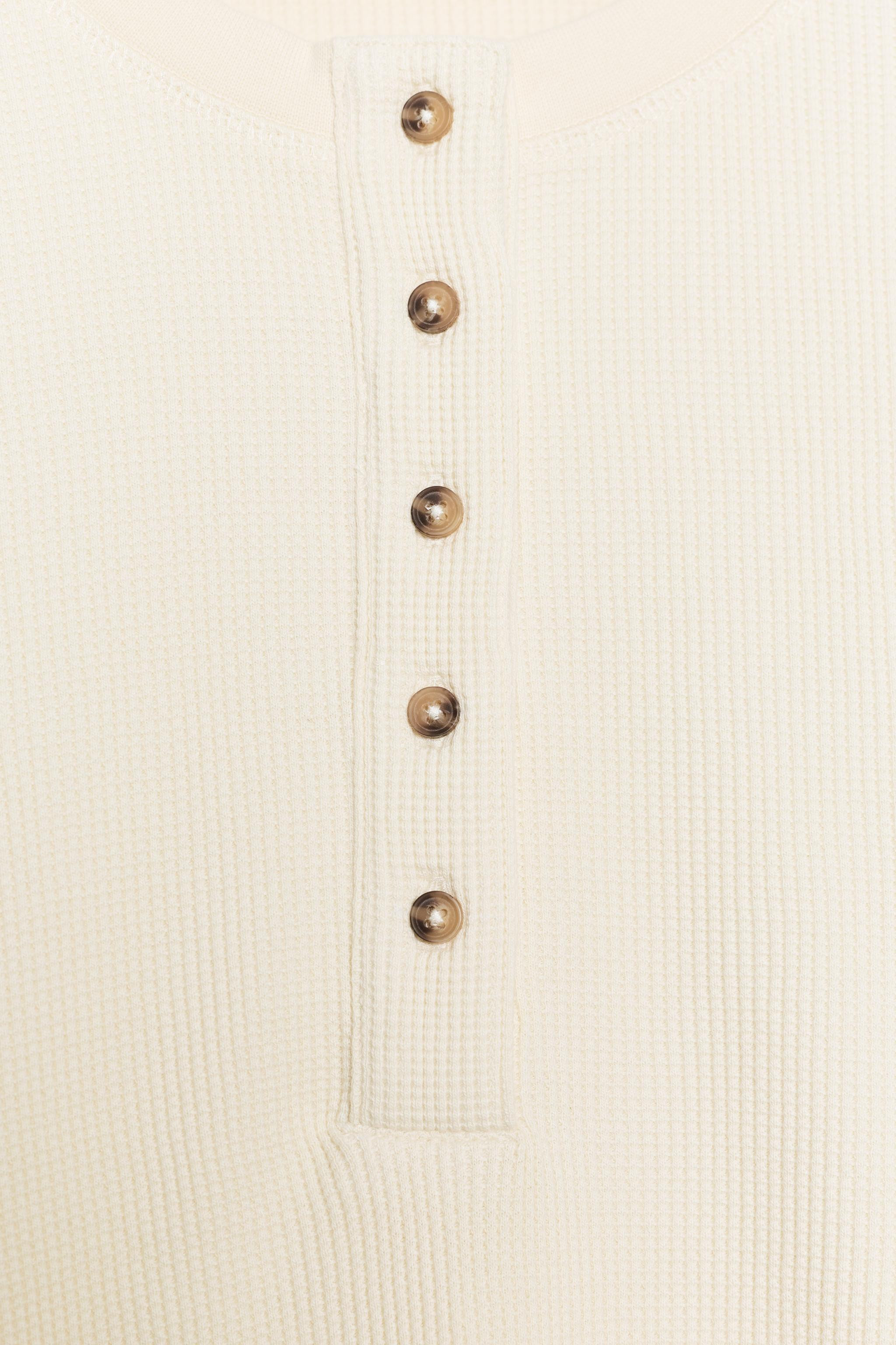 Model height: 178 cmJumper made from a cotton-spun fabric. Features a round neck and long sleeves... | Zara UK