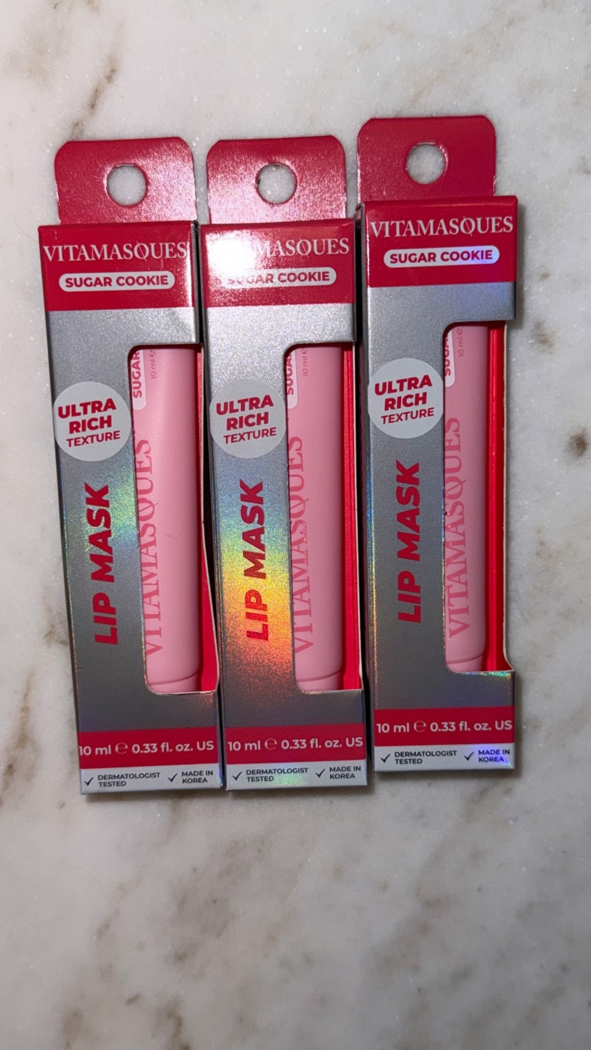 MY FAVORITE LIP BALM OF ALL TIMEE