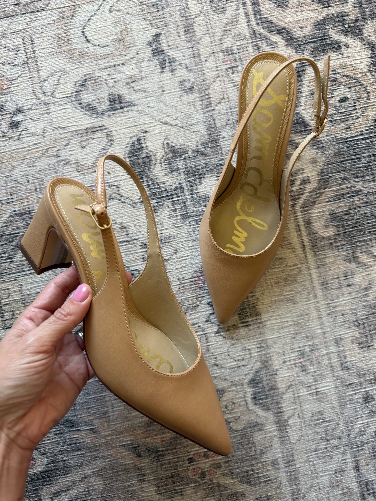 40% off this weekend! 

These are a great neutral option for work. True to size, starting at a size 5. 

Overall comfortable and walkable, toes are a little bit narrow at the point.

#LTKPetite