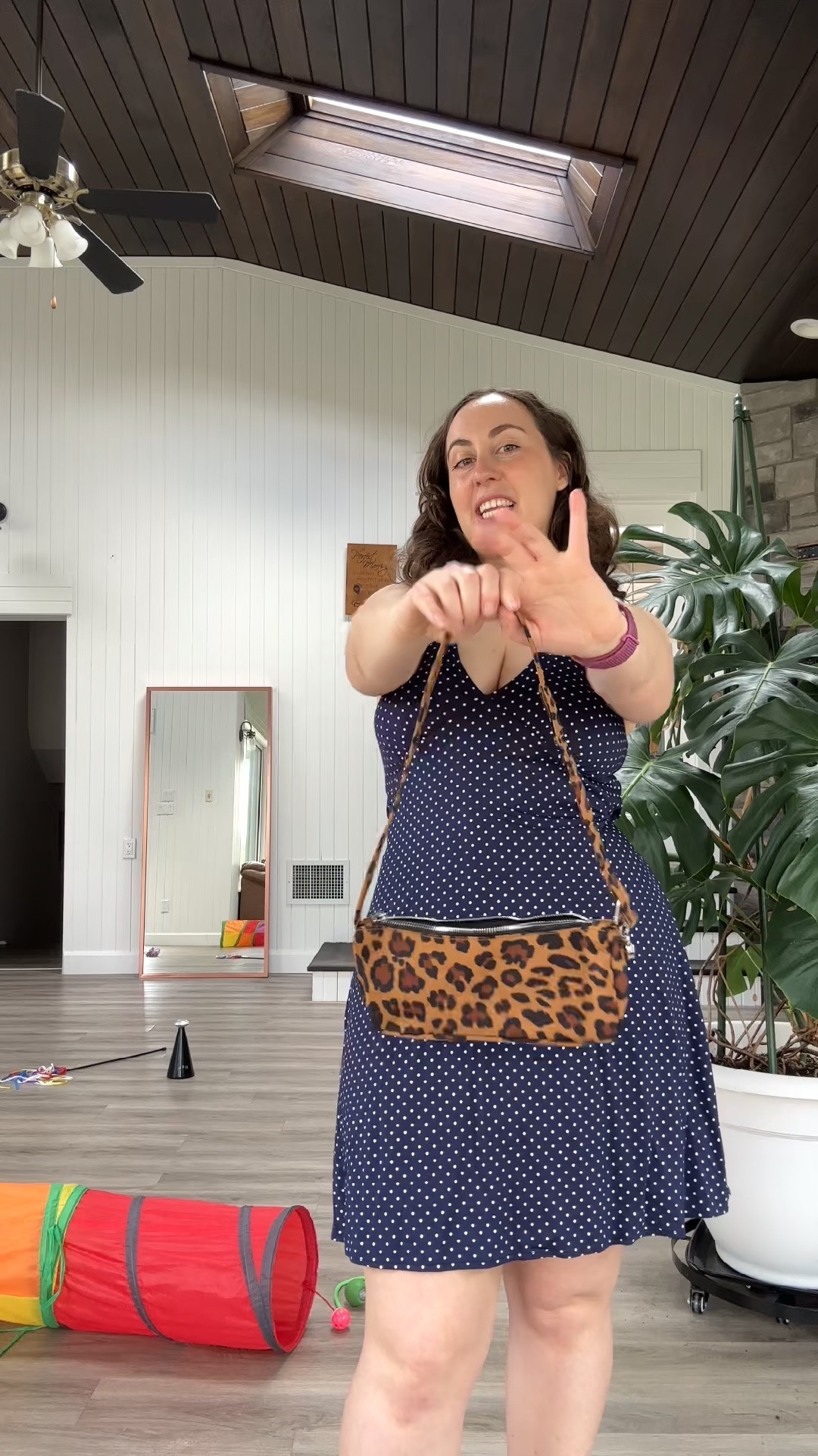 The perfect bag for bringing to concerts - the Baggu pochette! Super tiny and minimal with a built in cardholder and zipper pocket while also being ultra lightweight! I loved the leopard print, but it also comes in solid colours and other patterns. I grabbed mine from Well.ca, but you can also get them from Baggu directly or urban outfitters!