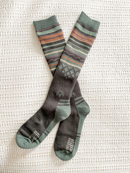 Ski socks - 2 pack! Several diff colors/prints and 2 sizes (large goes up to womens 12! 

#LTKtravel #LTKSeasonal