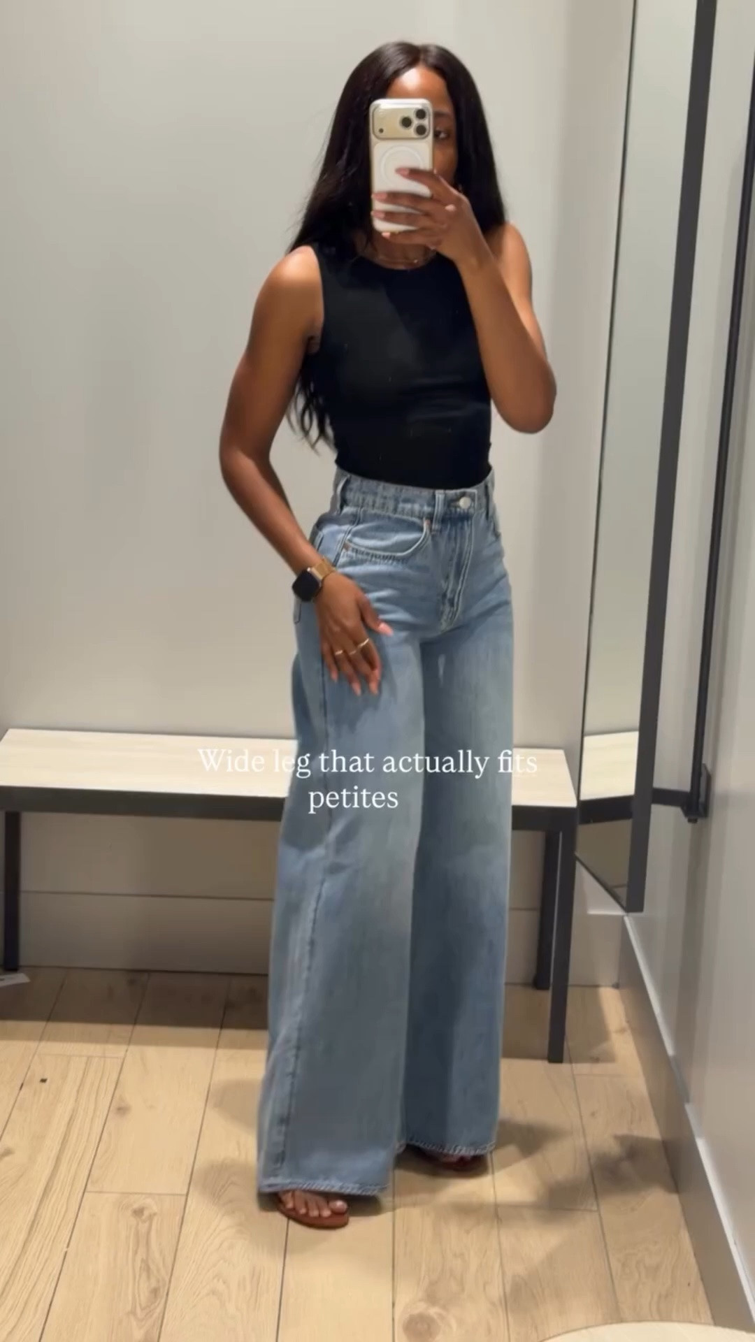 Petite girls 🤍these H&M wide leg jeans are a must 👖✨
No hemming needed + super flattering high waist
Wearing EUR 34 | Height 160cm
Easy everyday jeans you’ll reach for on repeat 🤍
Linked here before they sell out


petite jeans, H&M jeans, wide leg jeans, petite outfits, high waisted jeans, light wash denim, everyday outfits, capsule wardrobe, casual chic, petite style, denim outfit, flattering jeans, minimal style, LTK denim, summer outfits, spring outfits

#LTKjeans #LTKpetite #LTKspring