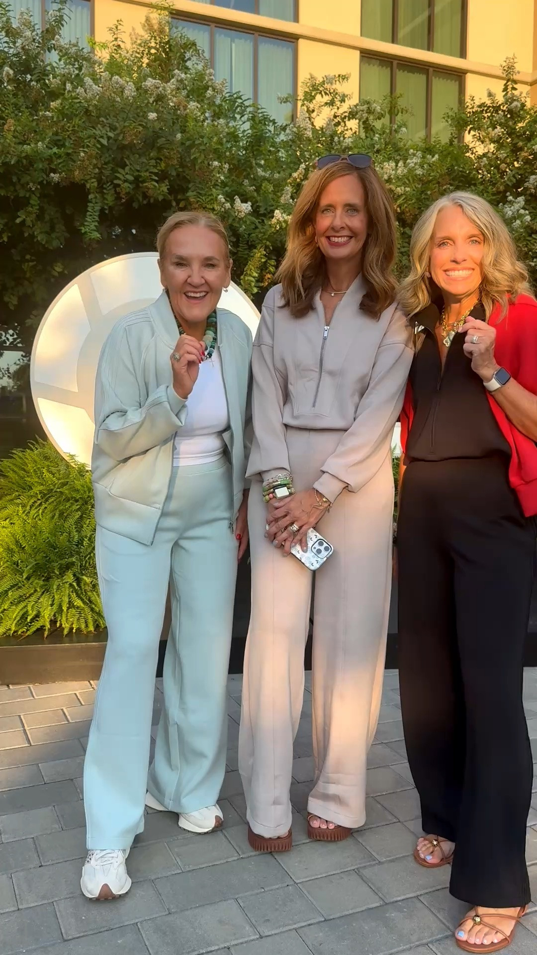 Use AE25 on AirEssentials @Spanx I wear smalls in most styles regular length, but for jumpsuits I get small petite

#LTKTravel #LTKgrwm #LTKCon