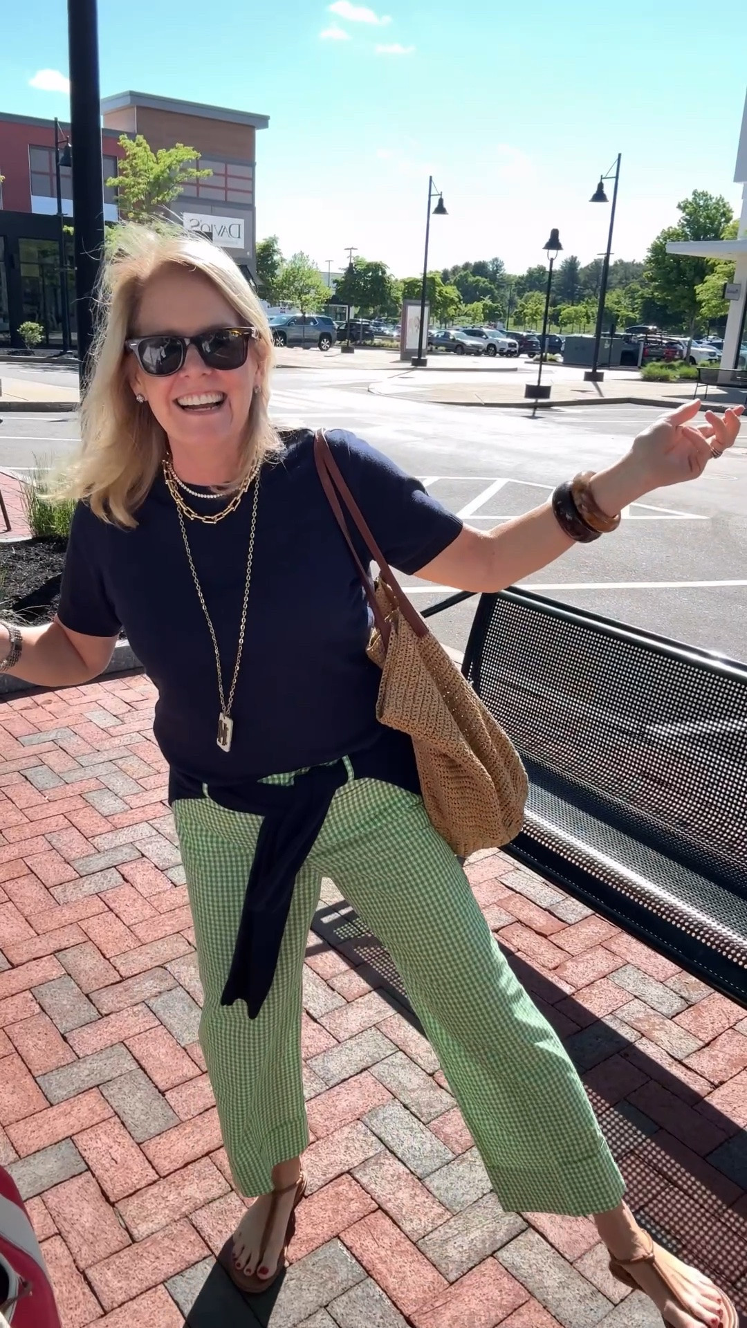 OOTD / pants that can be worn to work, lunch & anything in between!  💚🤍

Don’t forget EXTRA 20% OFF YOUR $200+ PURCHASE WITH CODE ADDTOCART

#LTKootd #LTKOver40 #LTKSeasonal