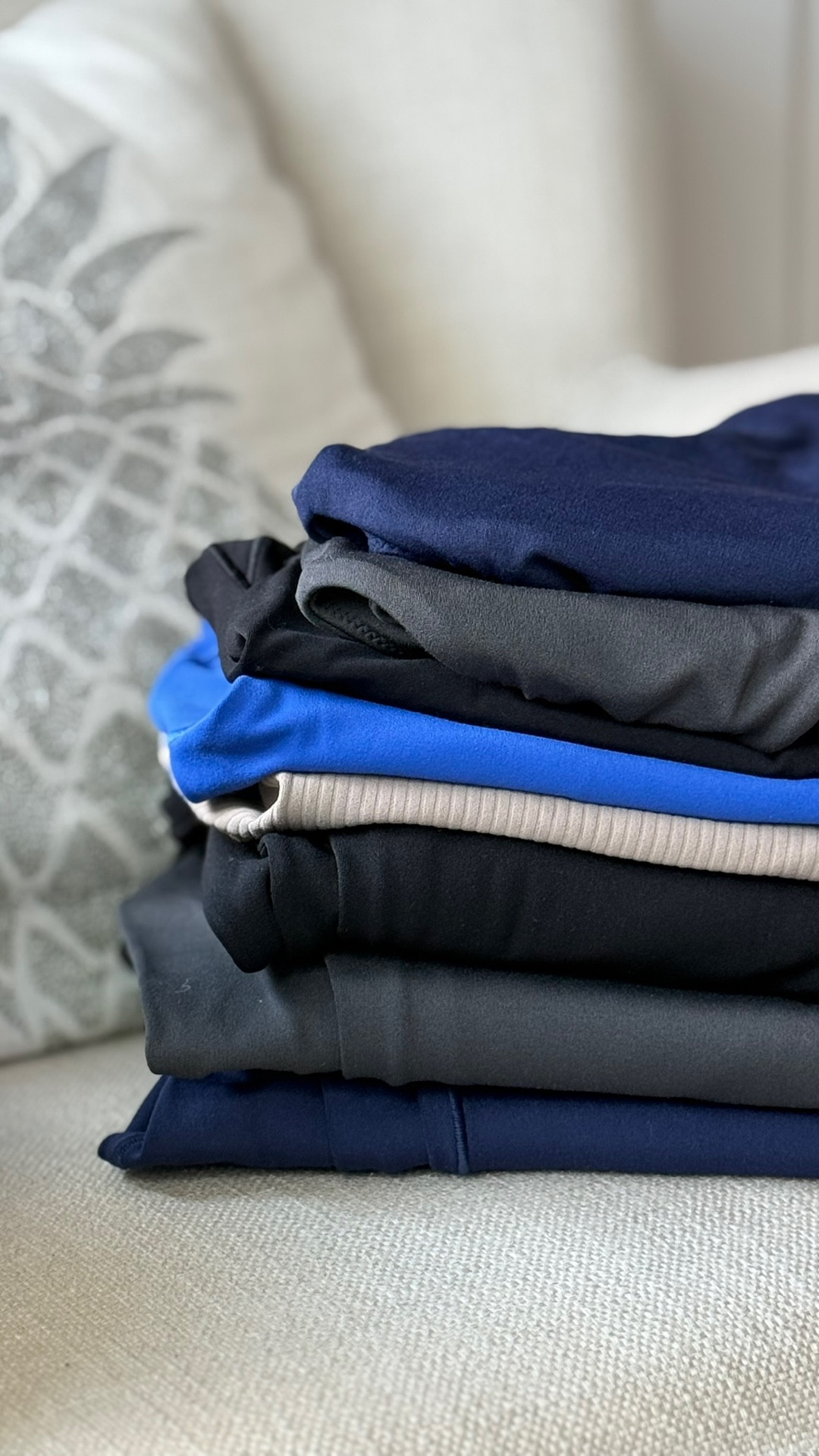 The Be Real from @Aerie is my absolute favorite for workouts and honestly even more for every day - i don’t know how the do it but it sucks me in while also being soooo light and comfy! 



#LTKU #LTKvlog #LTKxAerie