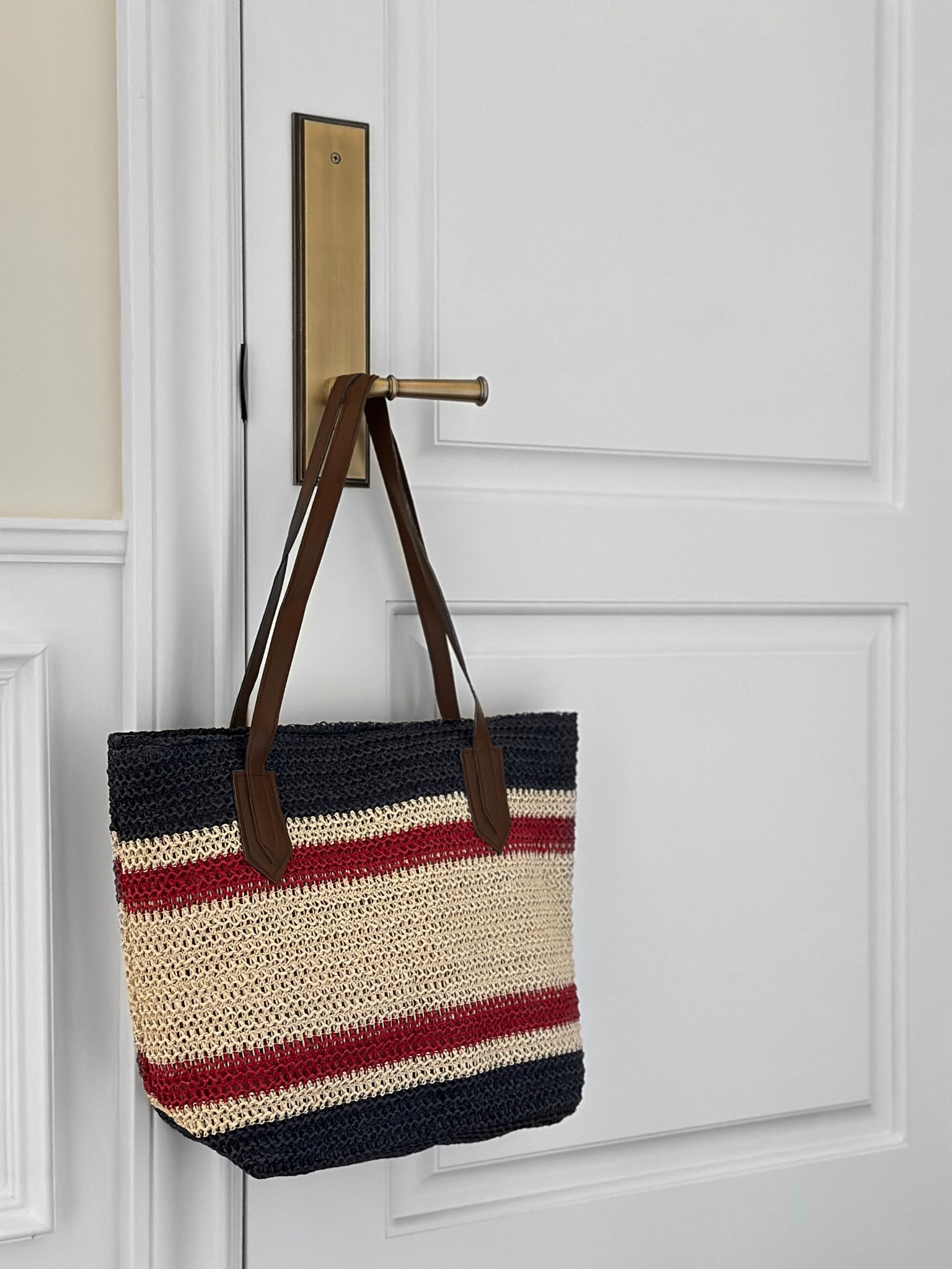 A quick roundup of my favorite summer boat & beach totes from Amazon!


#LTKItBag #LTKSwim #LTKSeasonal